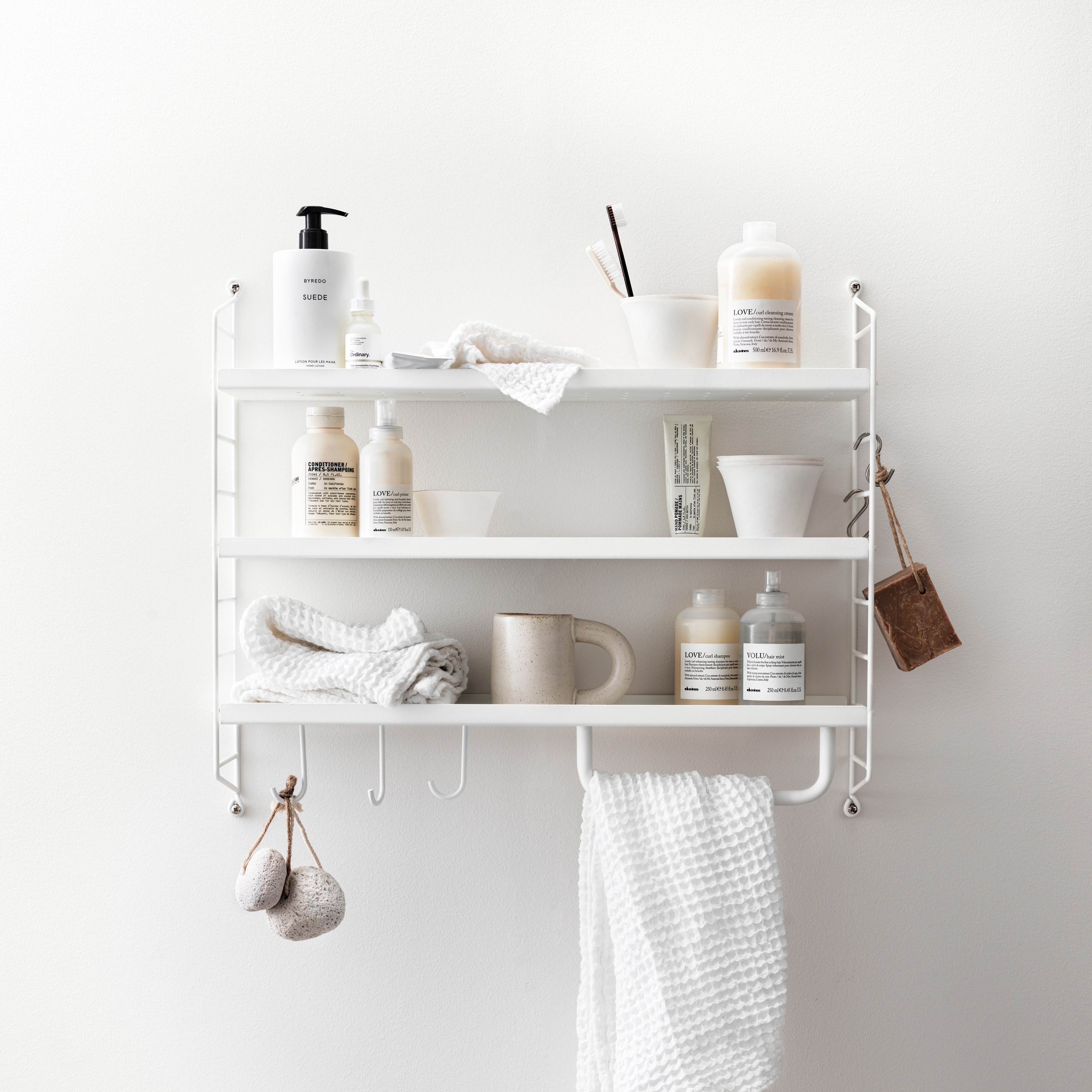 Produkt String Pocket metal in white des Herstellers string furniture anzeigen