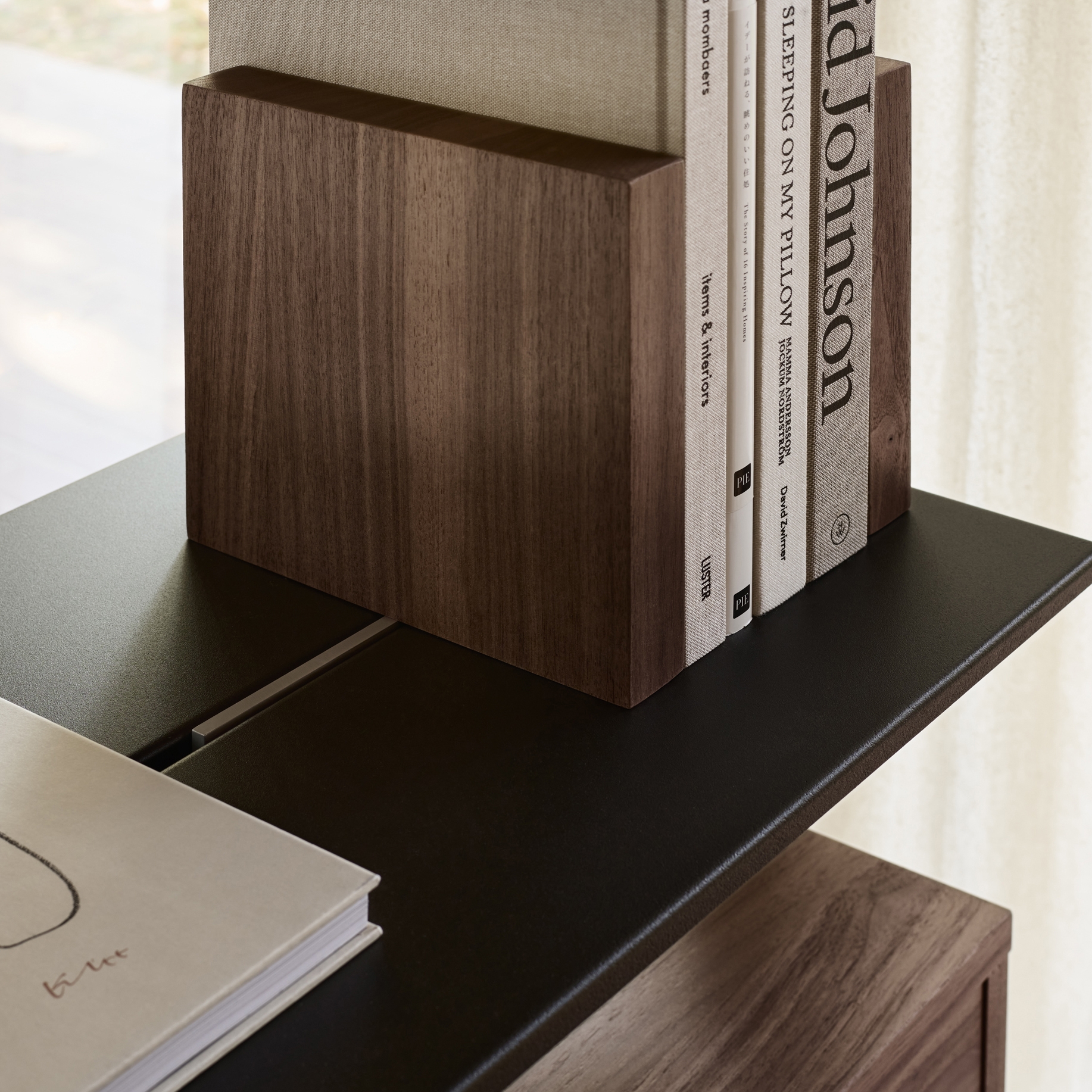 Display product Pira G2 - Bookend in solid walnut from manufacturer string furniture