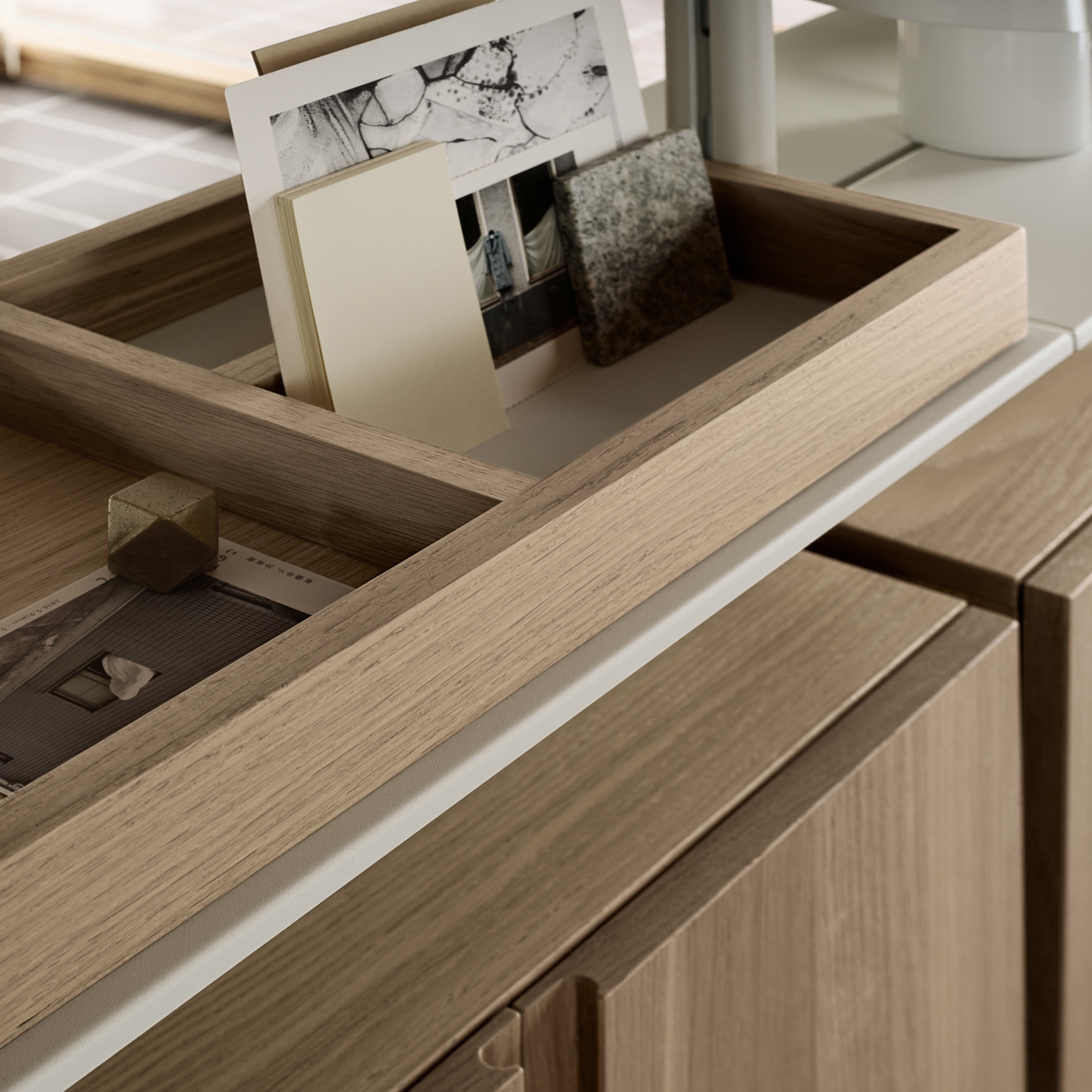 Pira G2 - Organiser in solid white oak