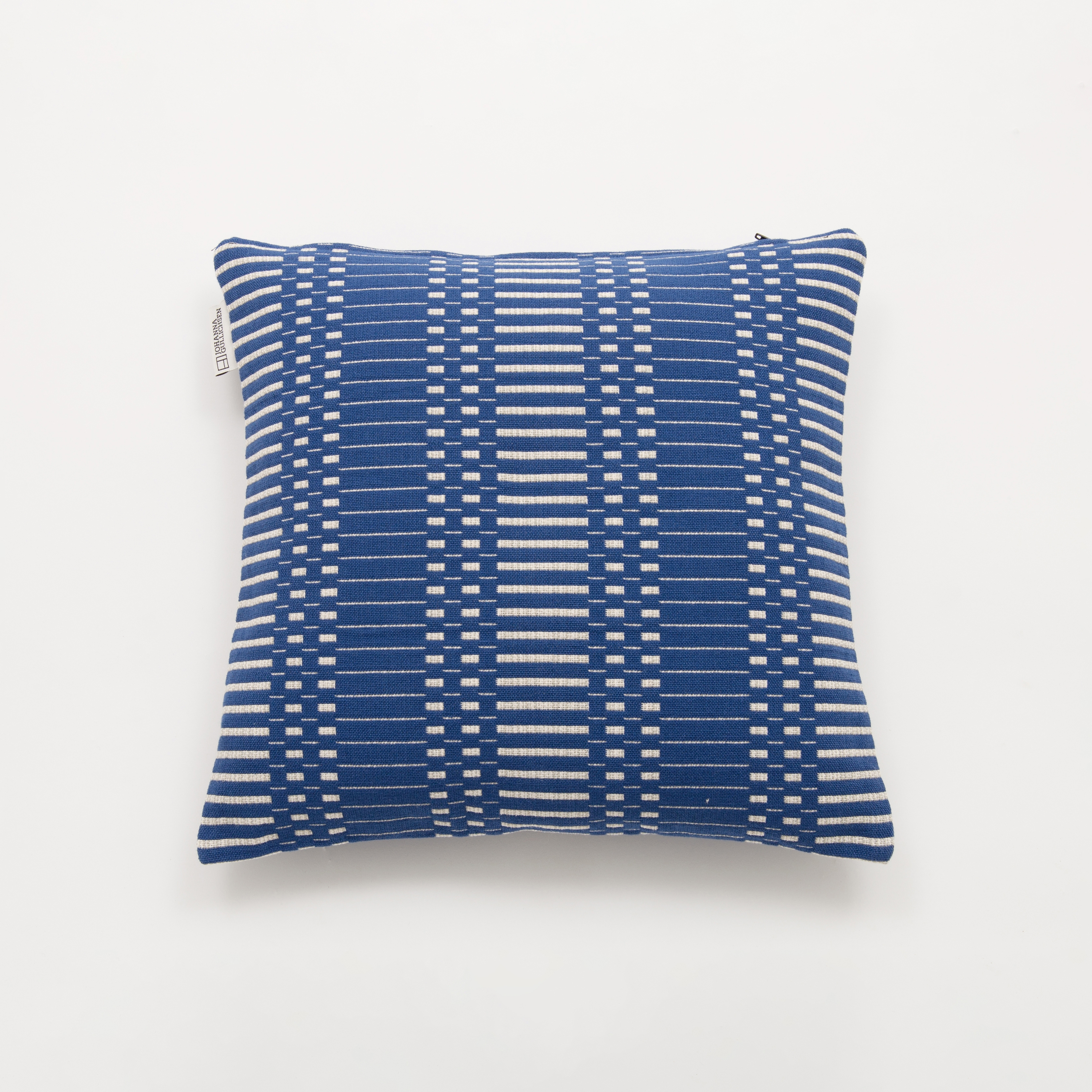 Produkt Cushion cover 40 Helios Blue des Herstellers Johanna Gullichsen anzeigen