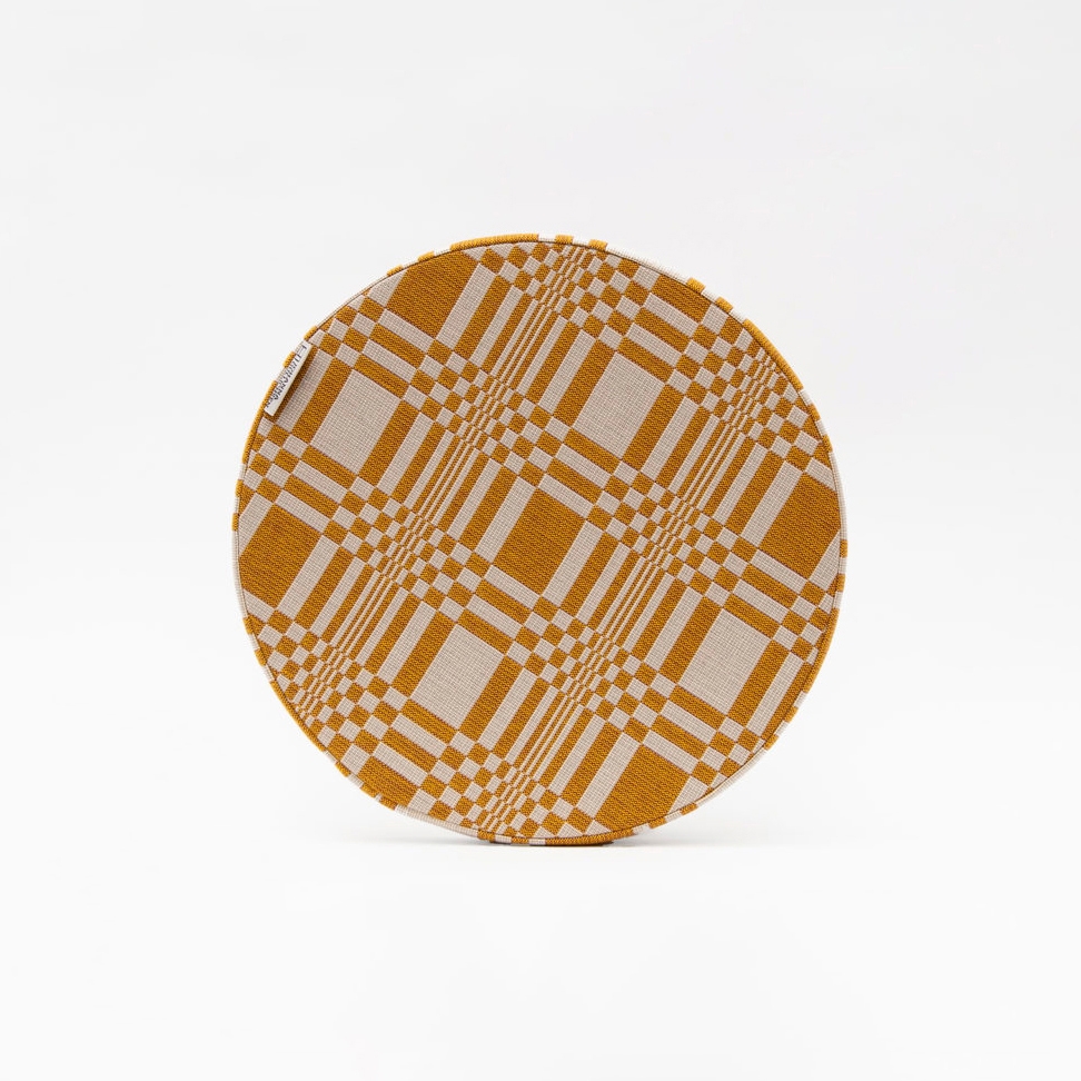 Discushion Doris Ochre
