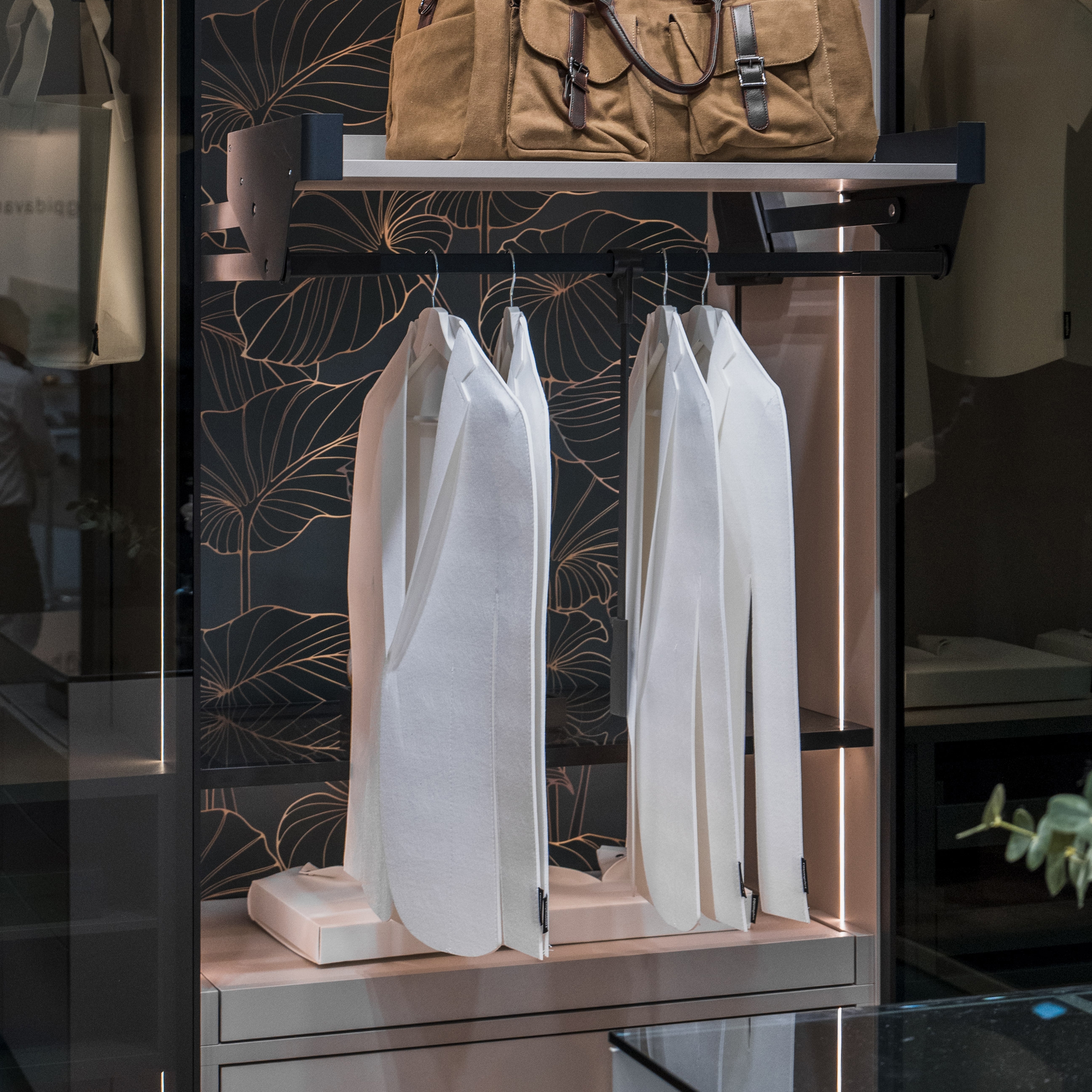 Display product Clothes lift with top from manufacturer raumplus