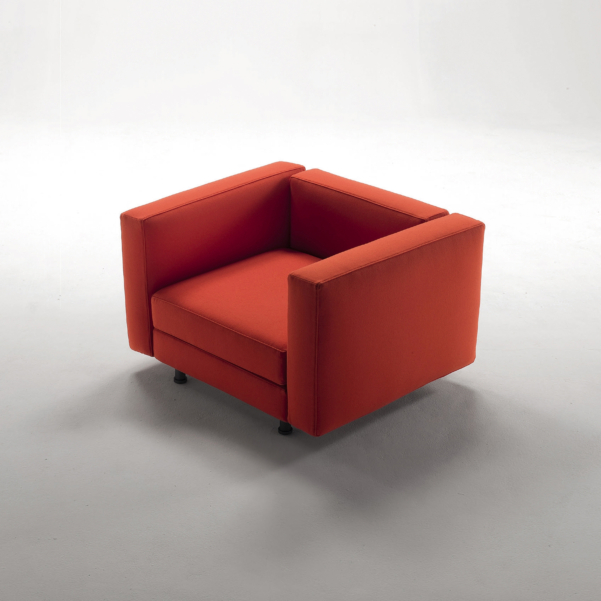 Vertoon produk Passepartout Armchair van vervaardiger adele-c