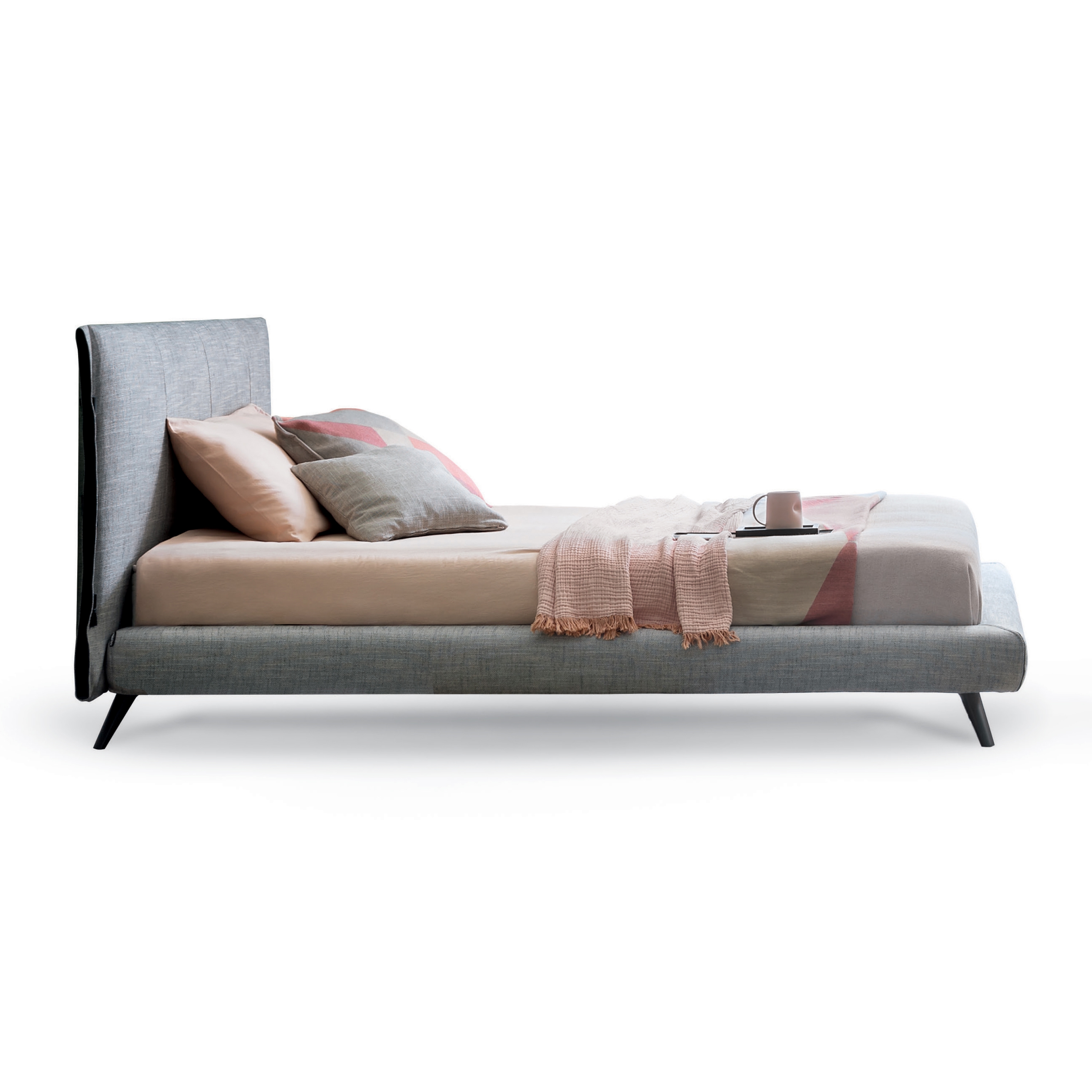 Display product Cuff single bed from manufacturer Bonaldo