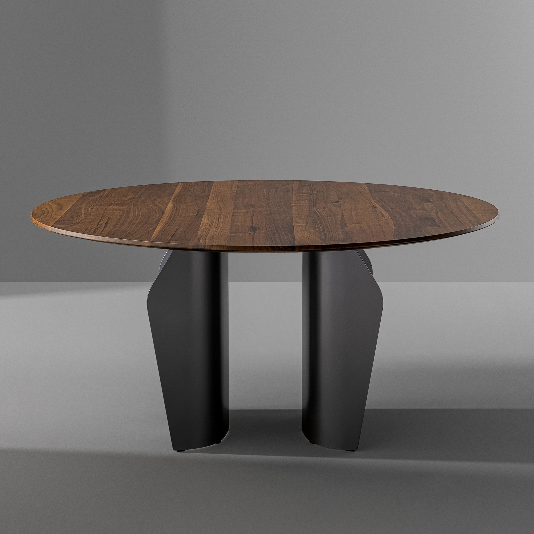 Display product Flame from manufacturer Bonaldo