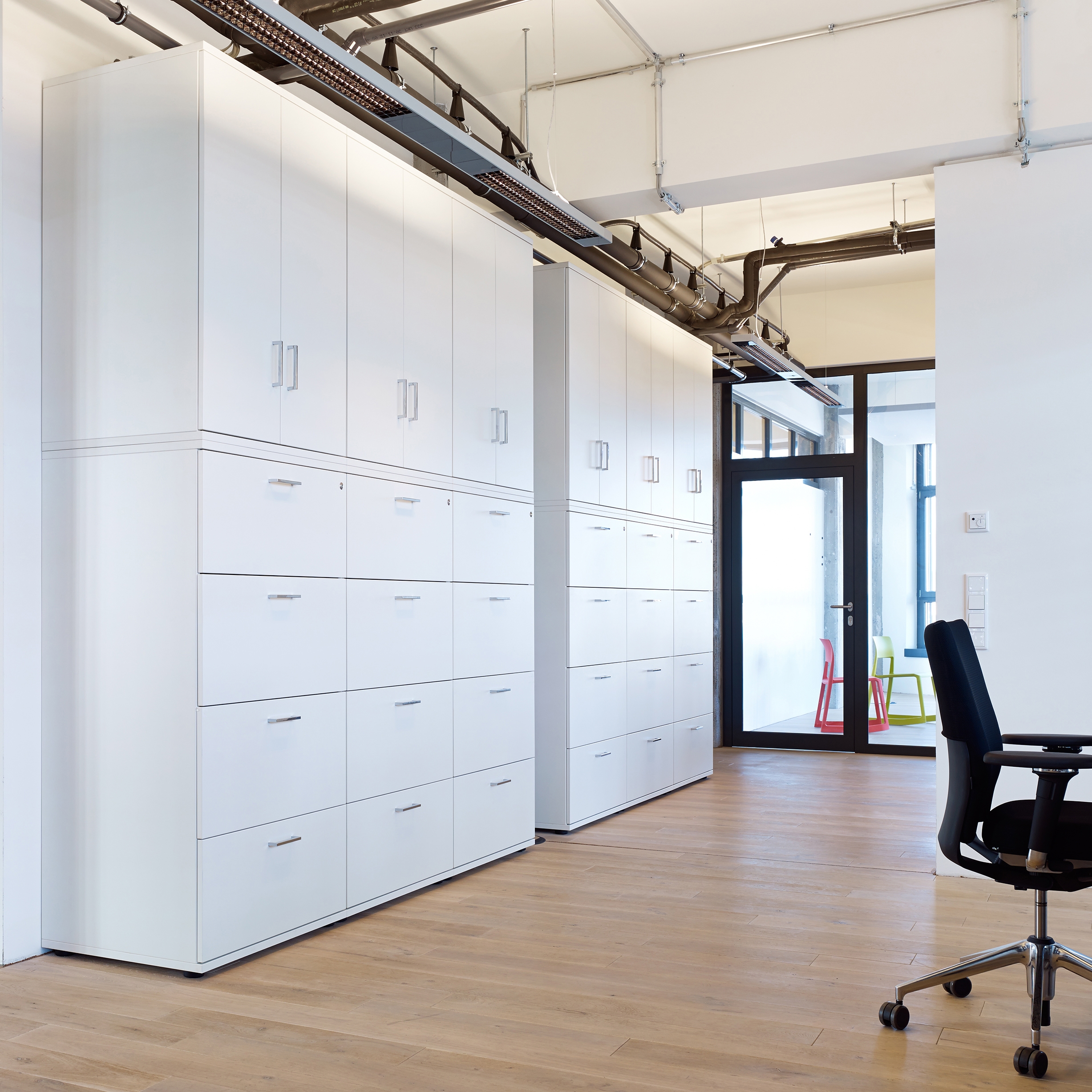 Display product basic S Cabinet system from manufacturer werner works