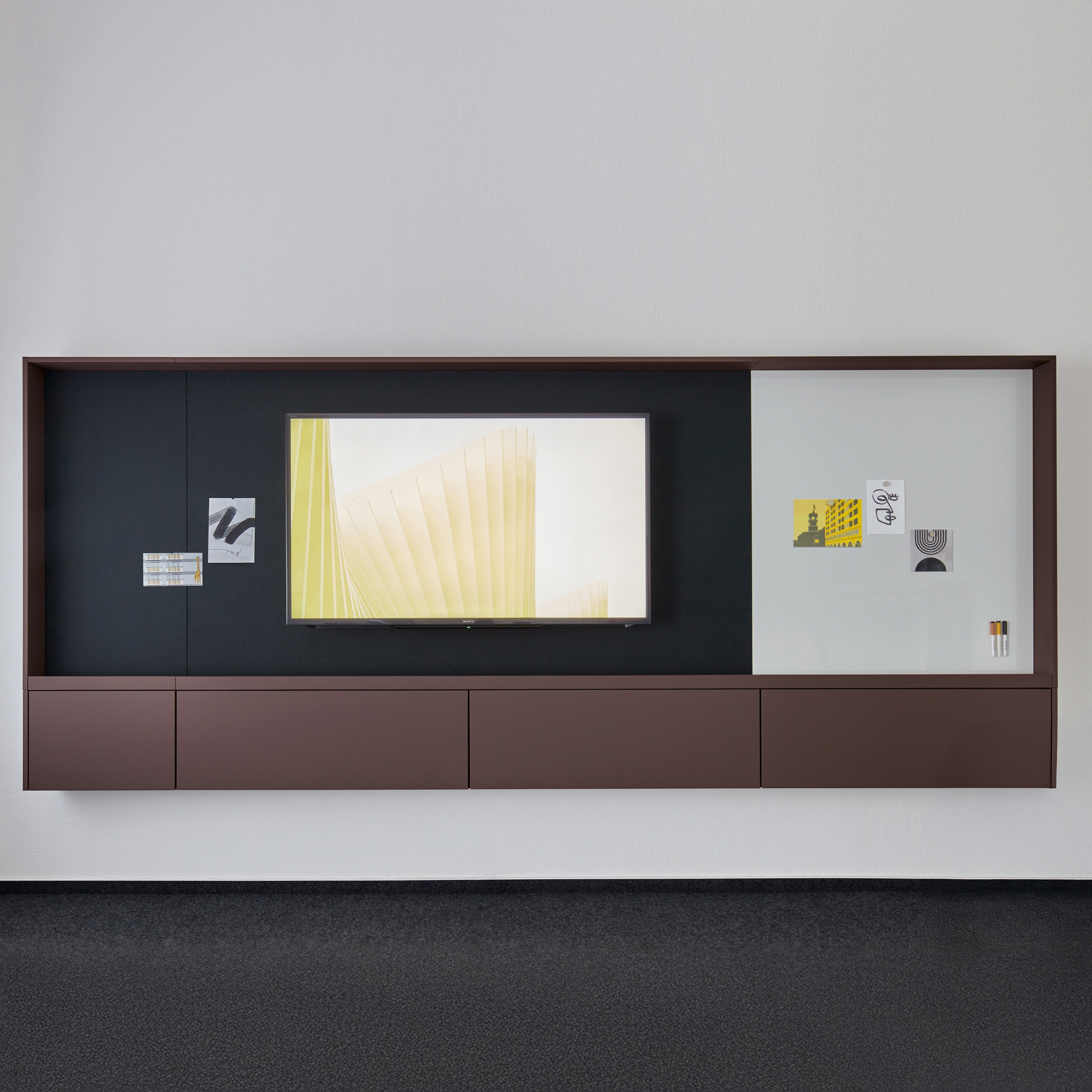 Display product layout from manufacturer werner works