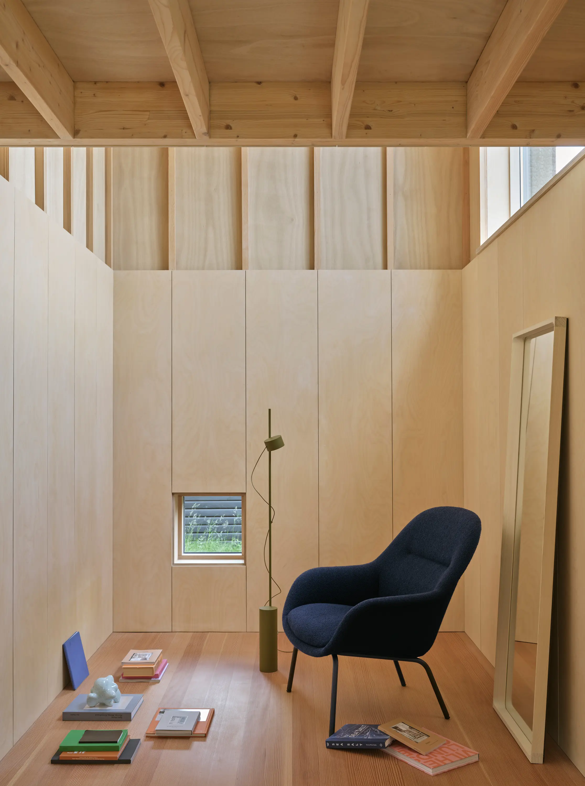 Muuto - Post Floor Lamp