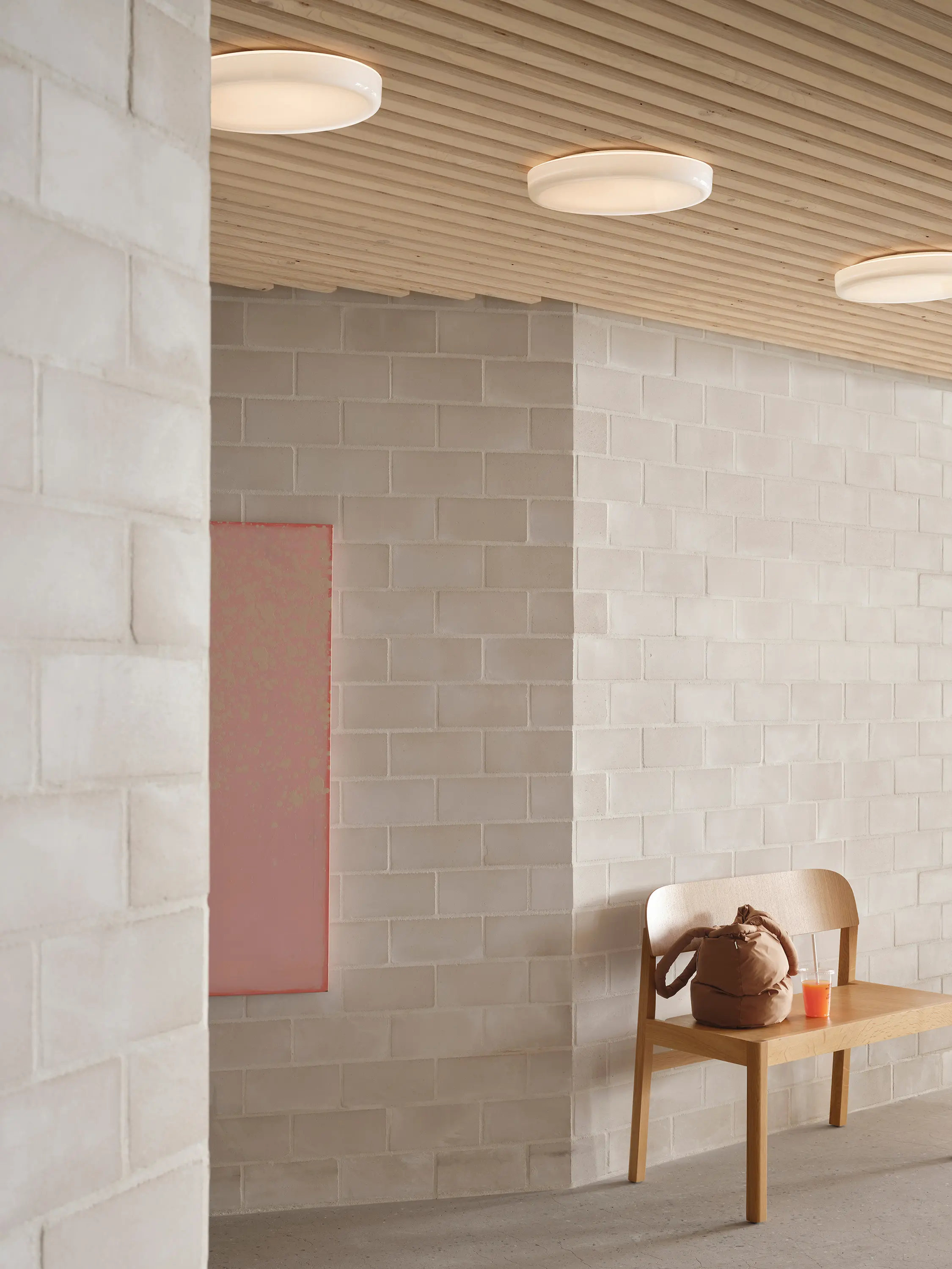 Muuto - Looped Wall/Ceiling Lamp