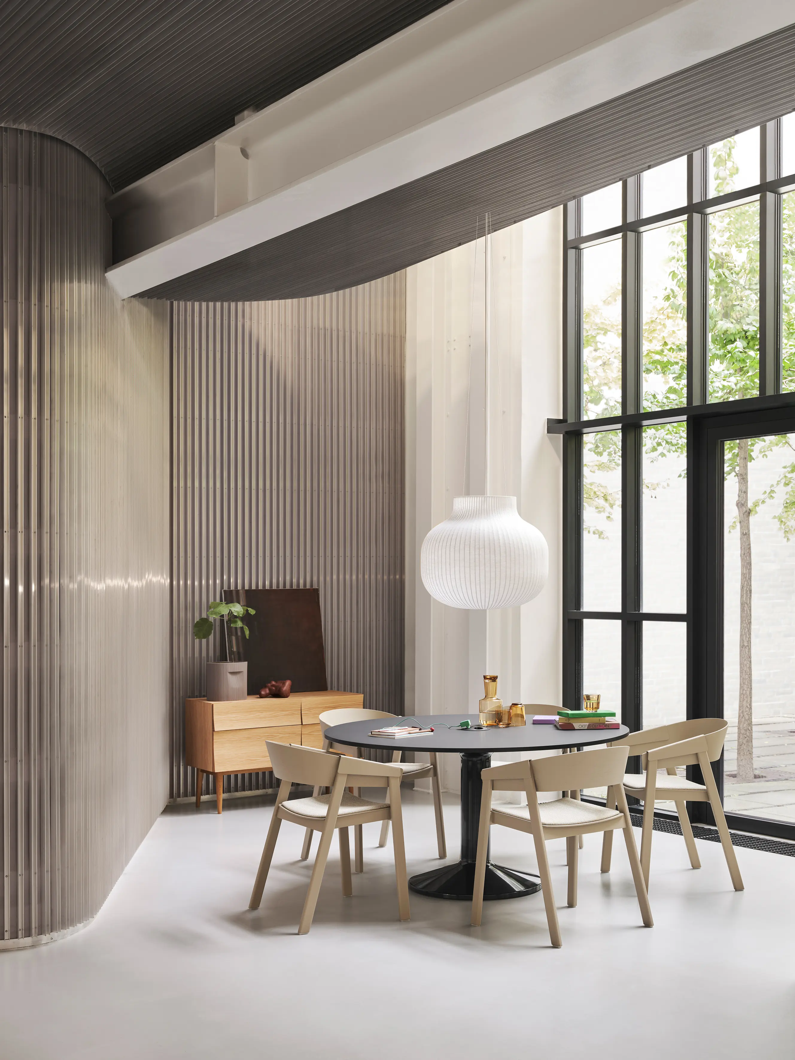 Muuto - Midst Table | Ø 140 cm / 55.12"