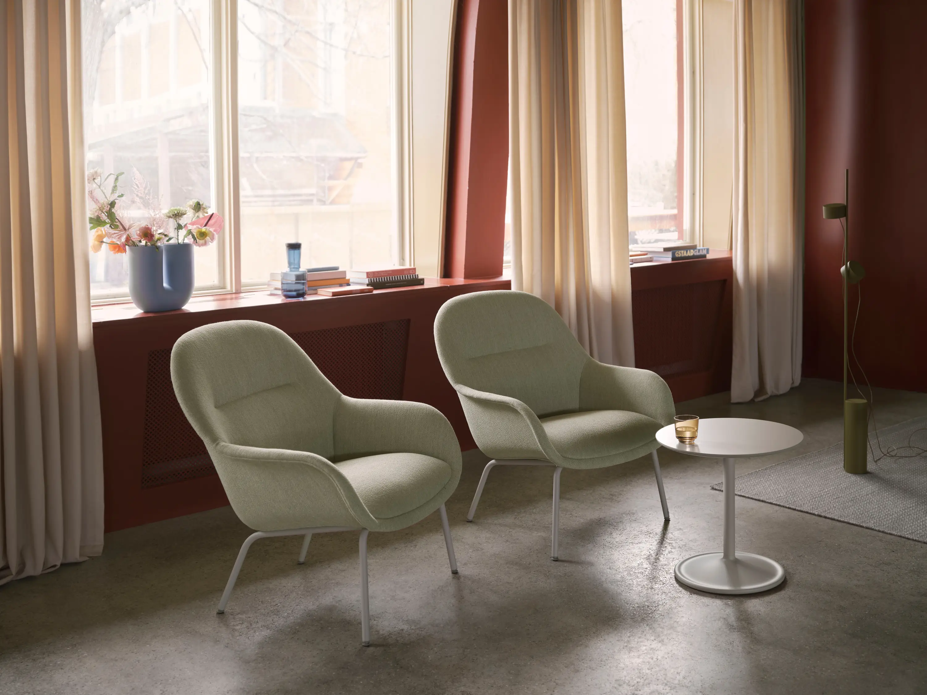 Muuto - Fiber Lounge Armchair | Swivel Base