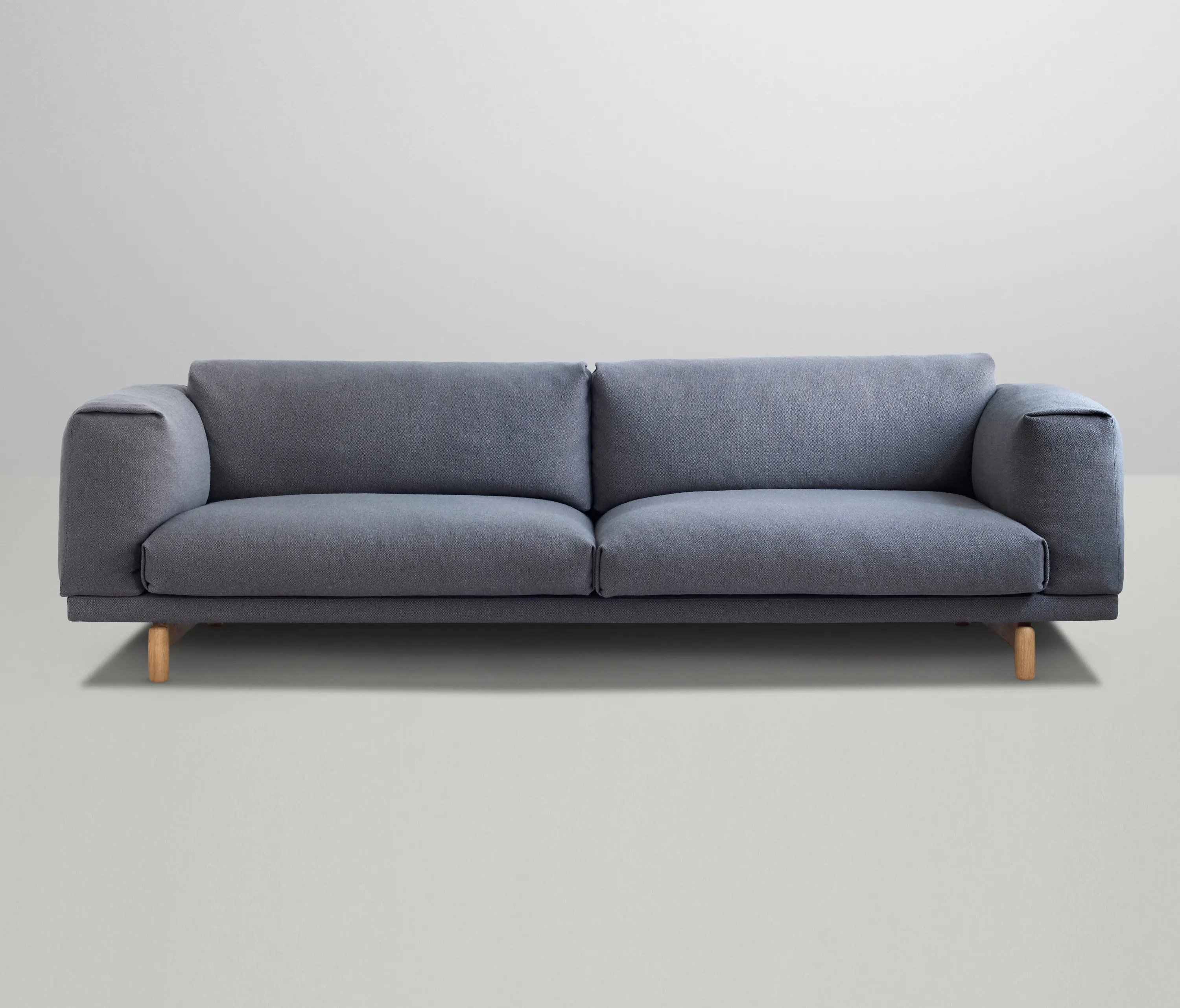 Muuto - Rest Sofa 3-seater | Wood Base