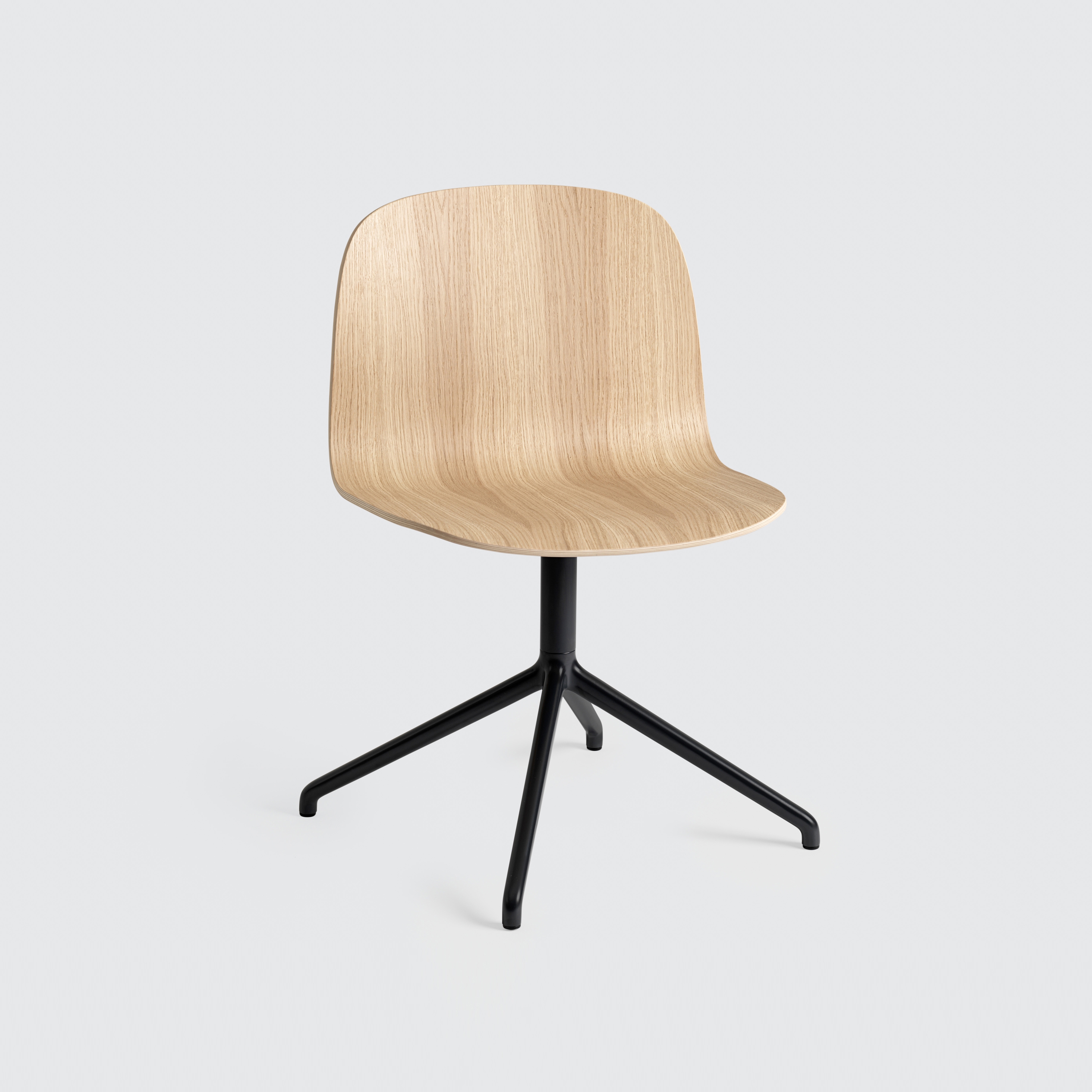 Visu Wide Chair | Swivel Base