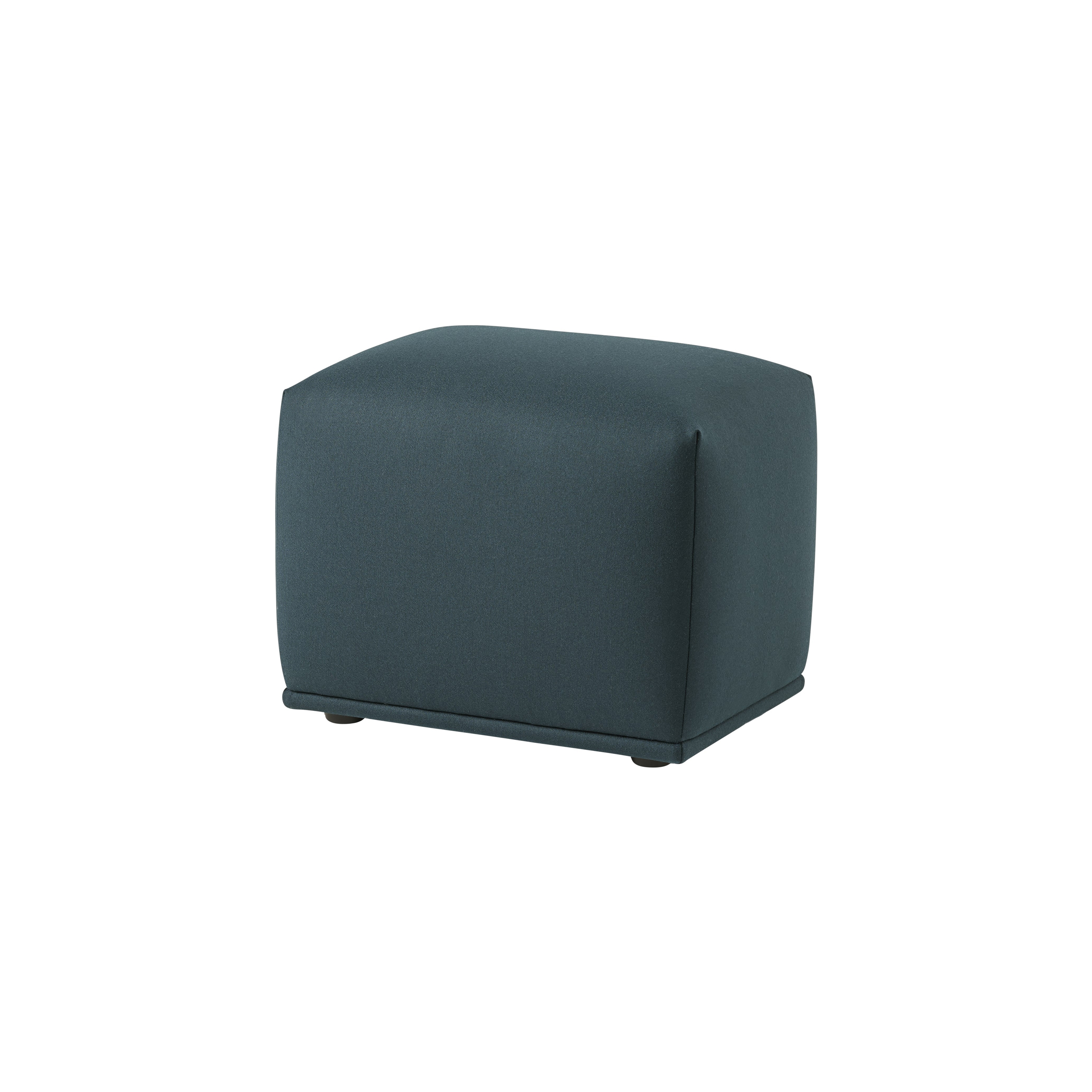 Display product Echo Pouf | 38 X 52 CM / 15 X 20.5" from manufacturer Muuto