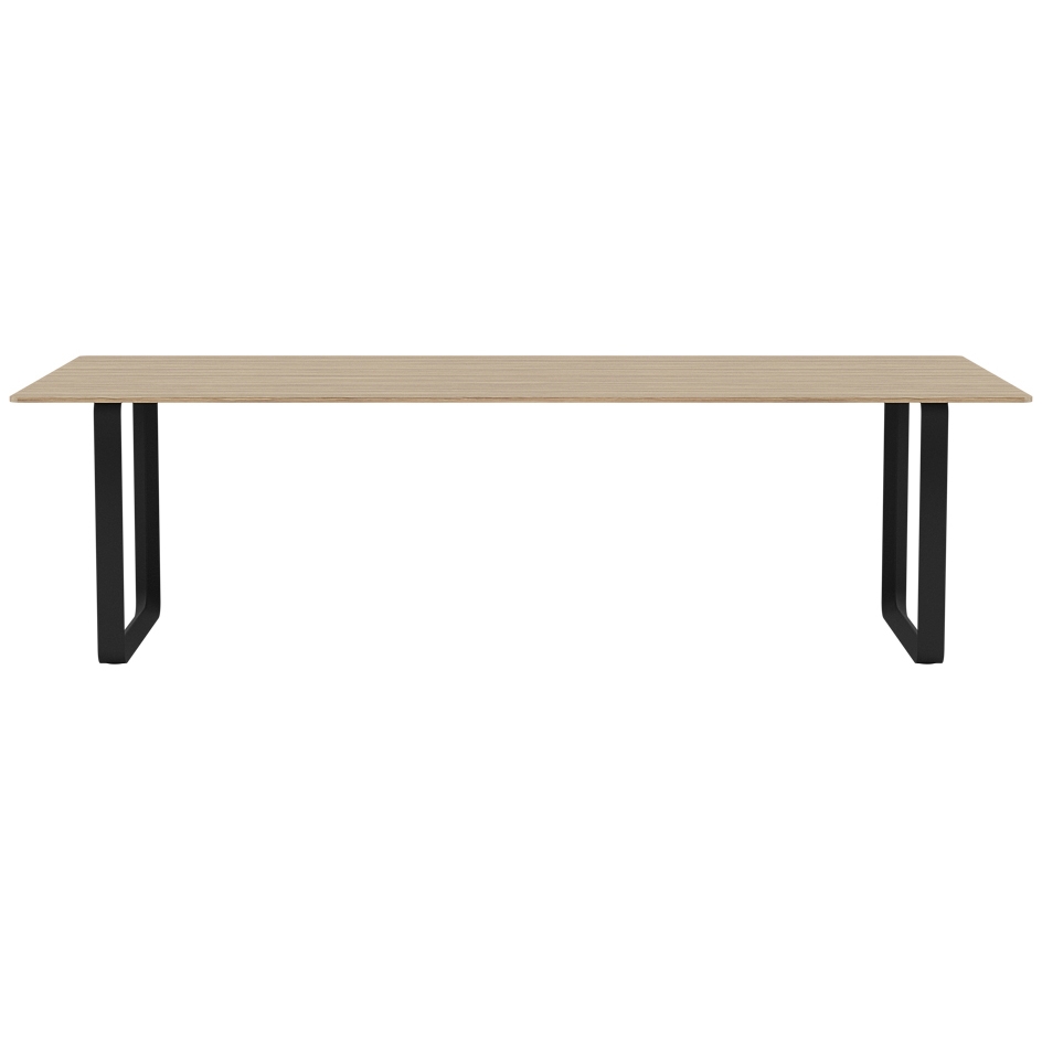 70/70 Table | 255 x 108 cm / 100.5 x 42.5"