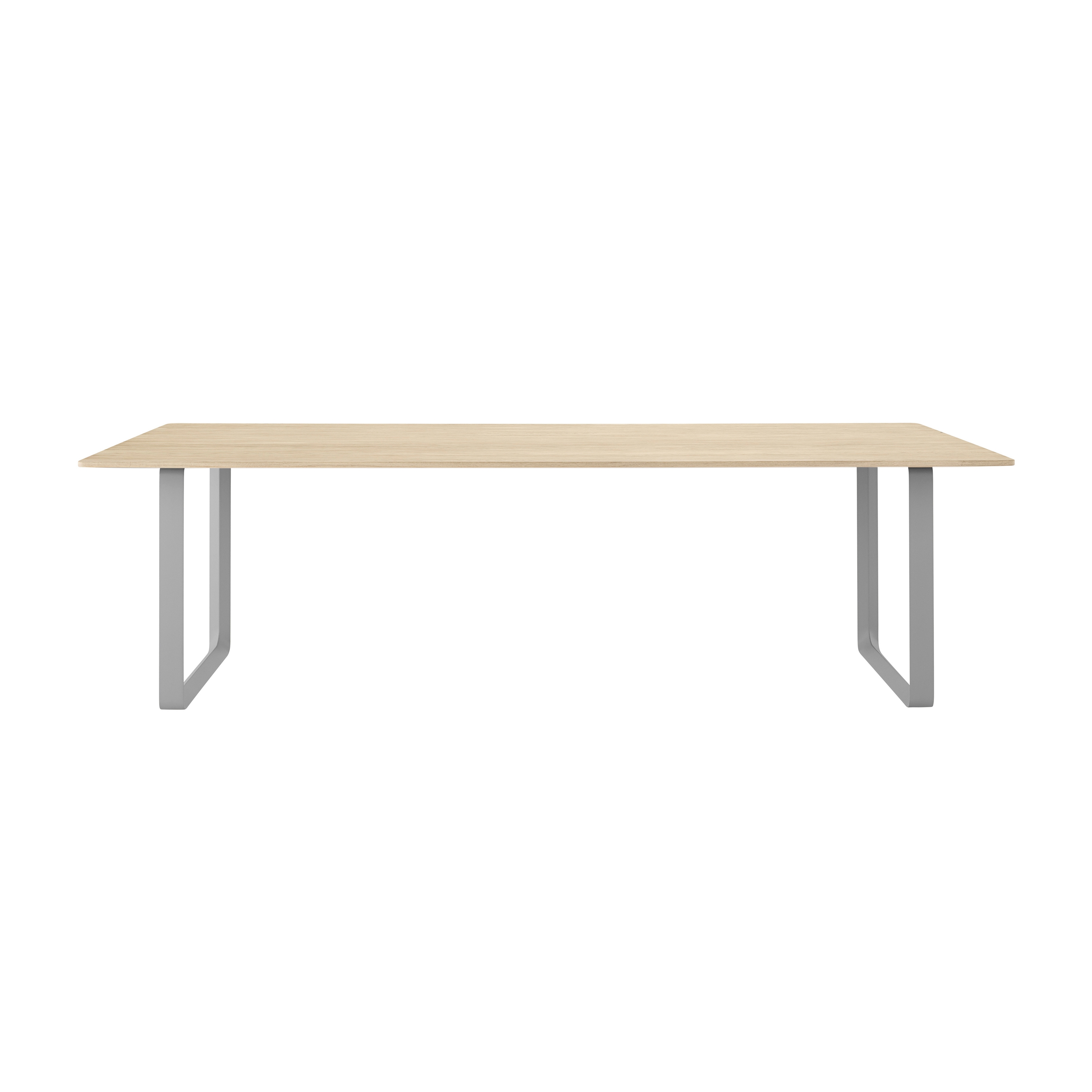 70/70 Table | 255 x 108 cm / 100.5 x 42.5"