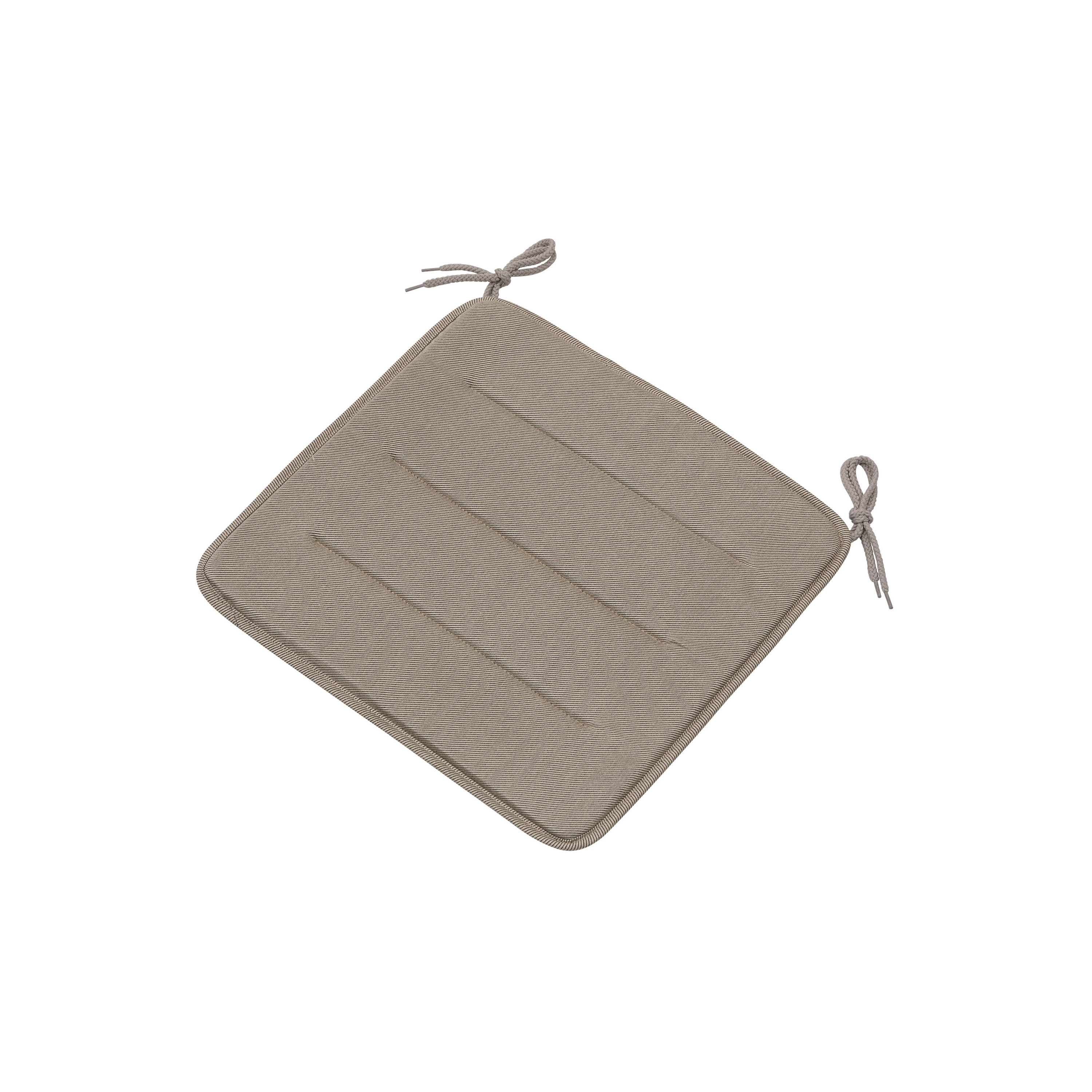 Mostra il prodotto Linear Steel Chair | Seat Pad del produttore Muuto
