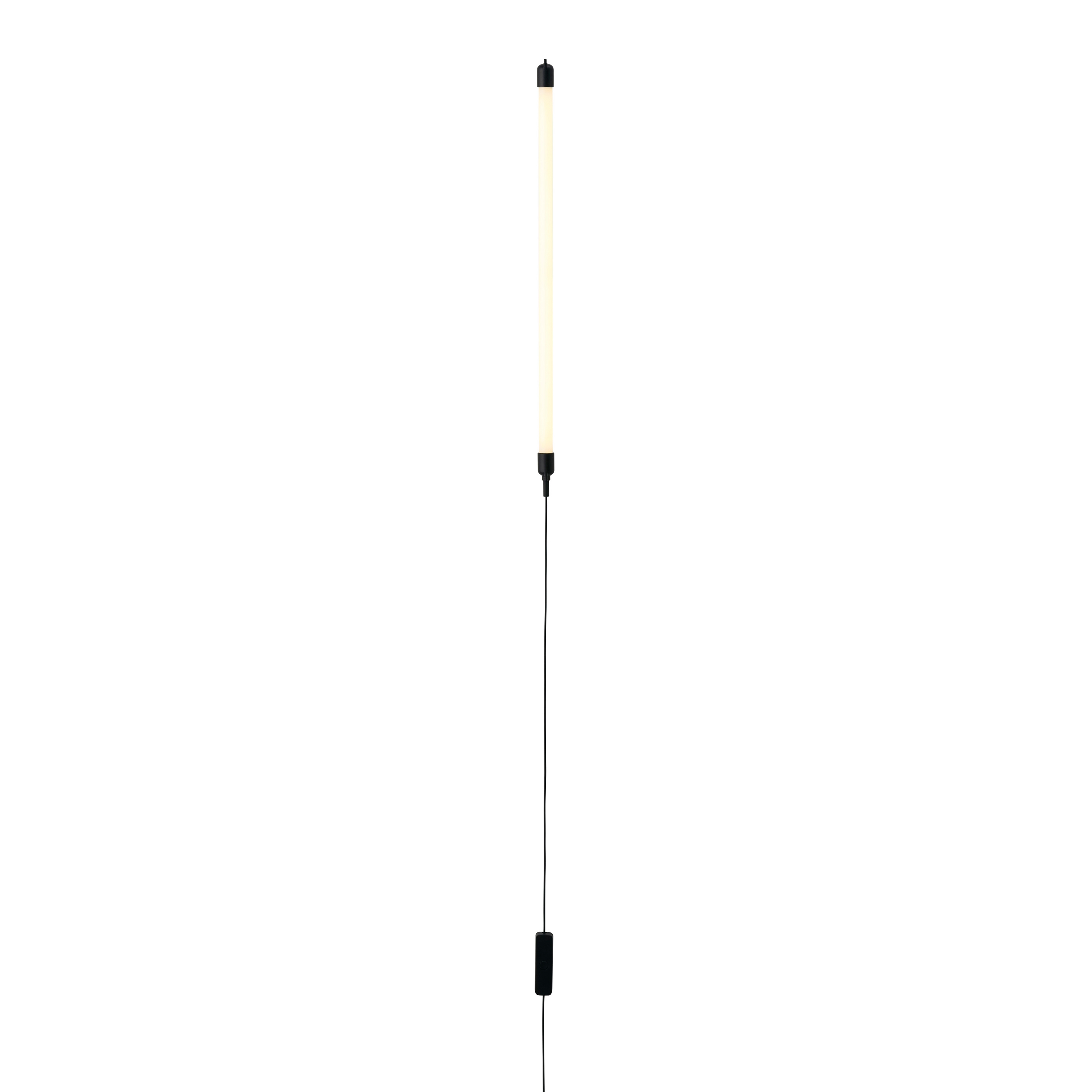 Mostrar el producto Fine Wall/Ceiling Lamp / 60 CM / 23.5" del fabricante Muuto