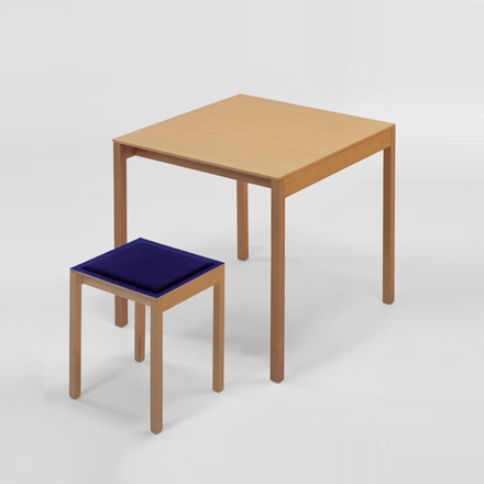 Afficher le produit More table du fabricant Novecentoundici