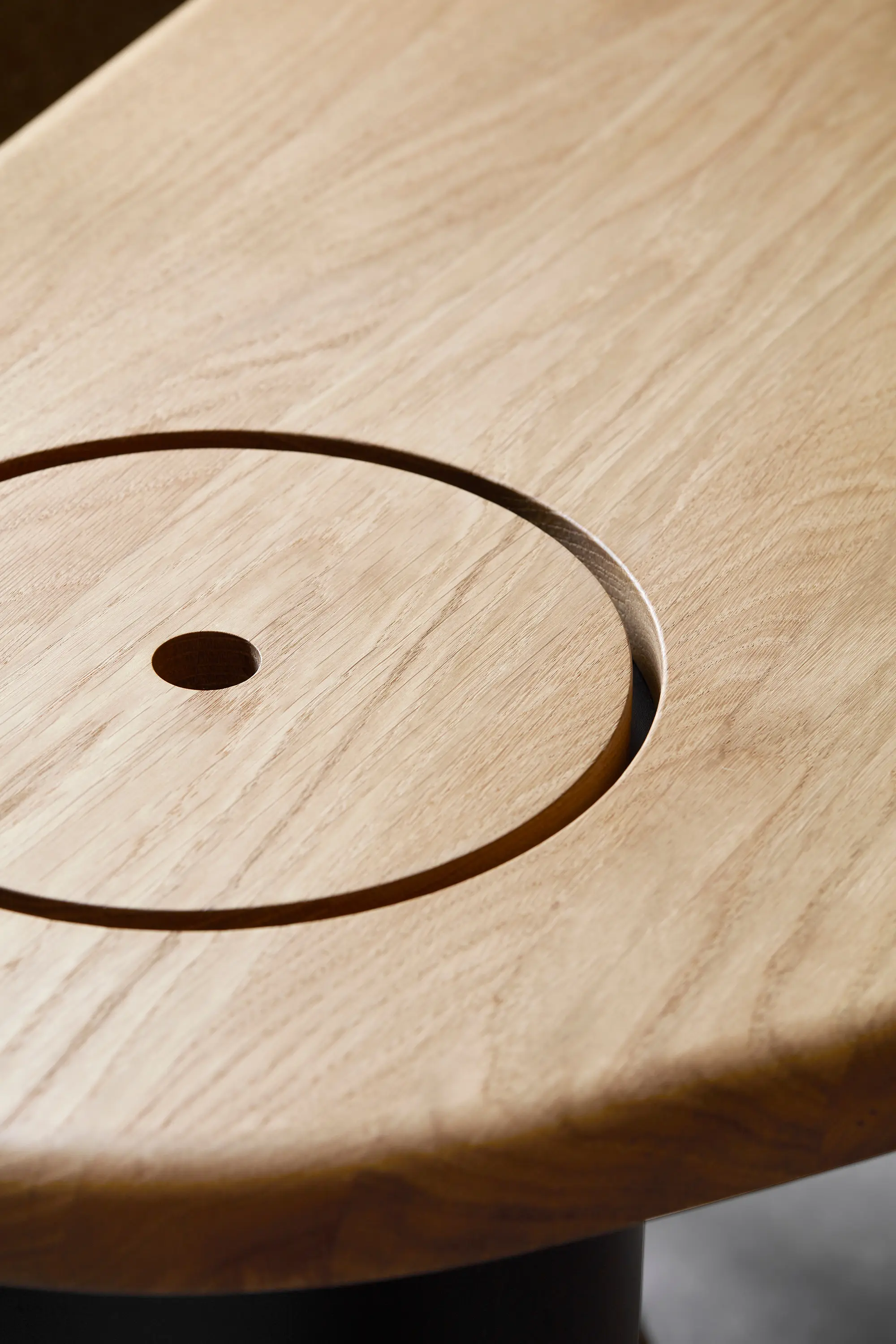 Audo Copenhagen - The Eclipse Desk | Dark Oiled Oak