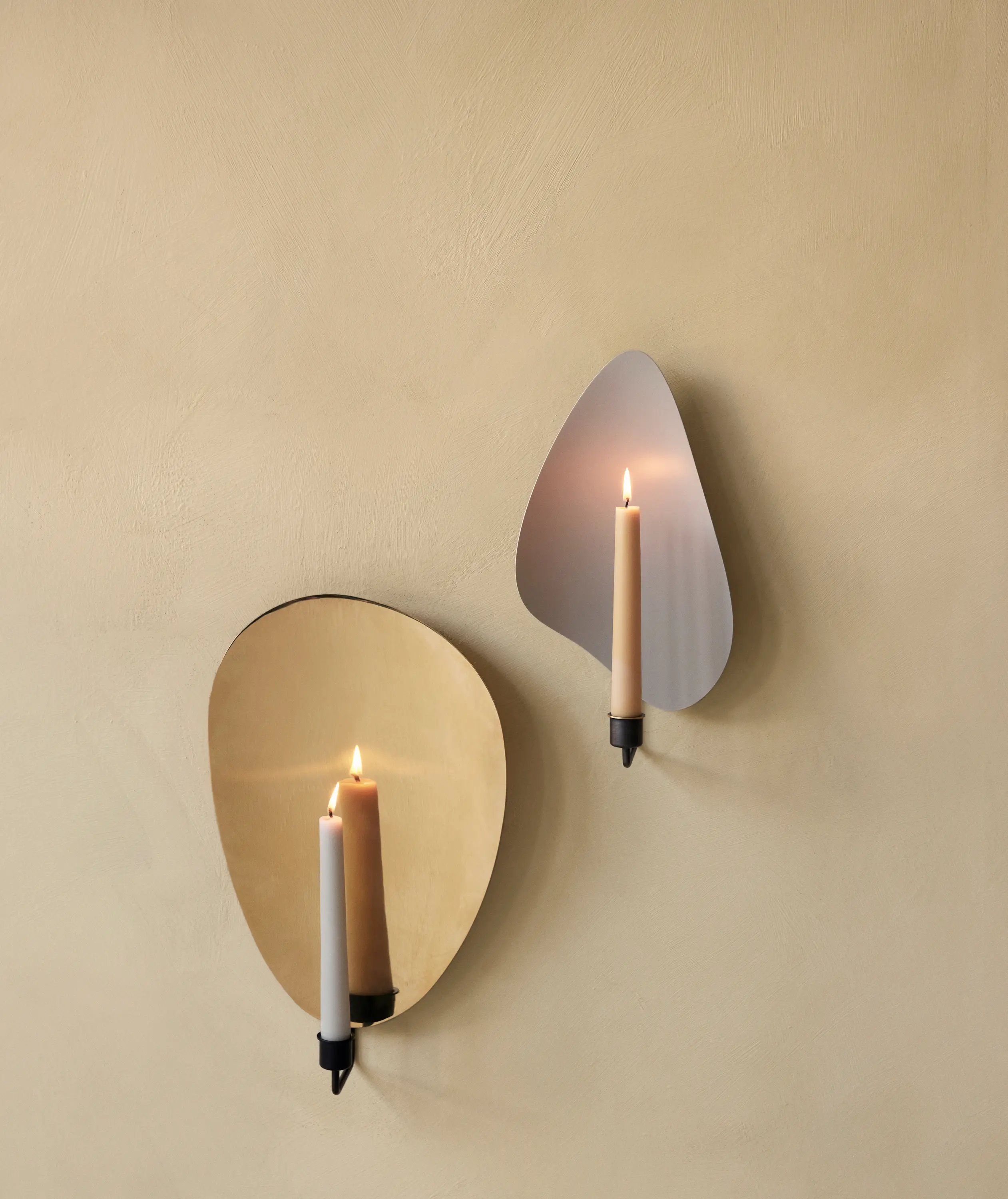 Audo Copenhagen - Flambeau CH, H40, Wall | Black/Polished Brass