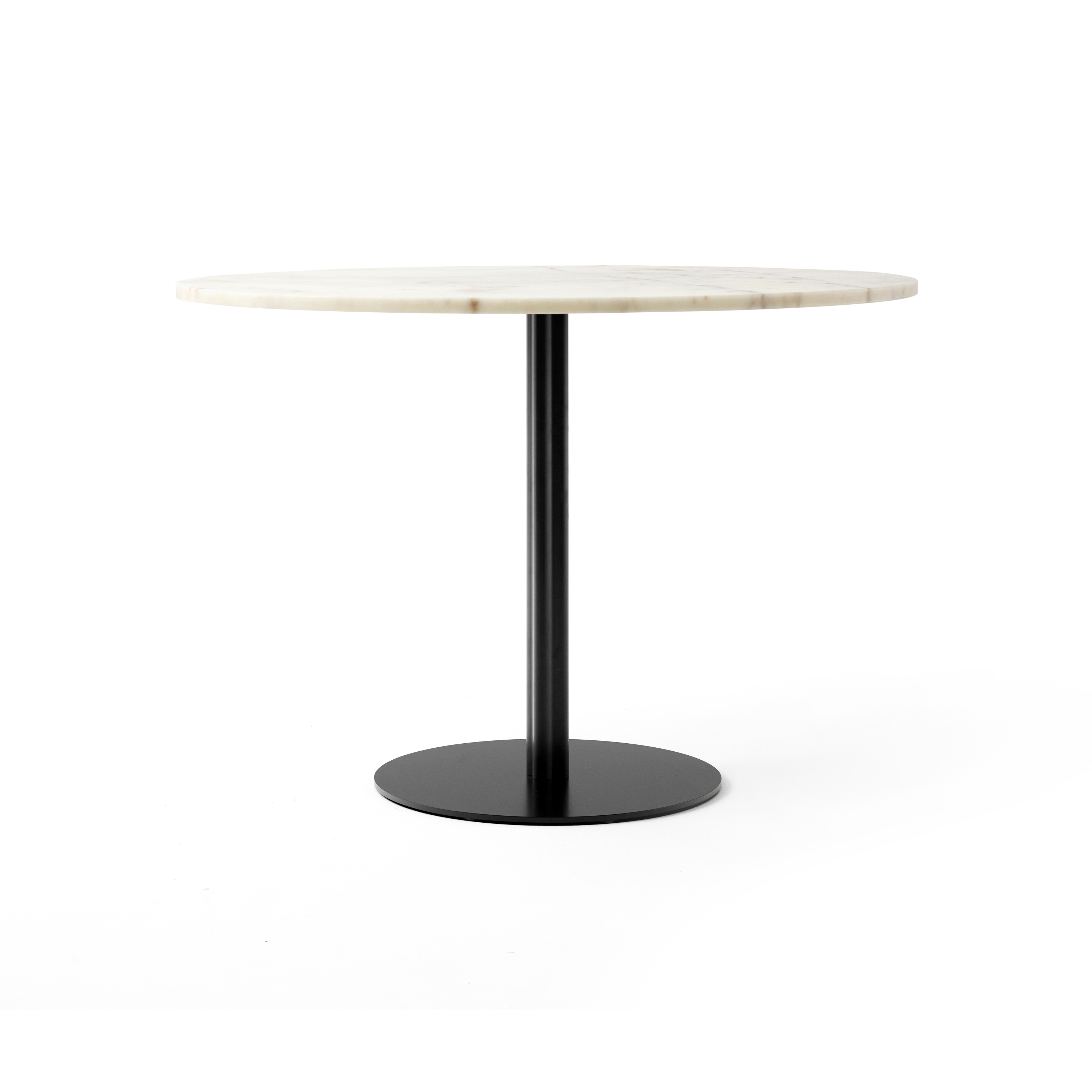 Afficher le produit Harbour Column Dining Table | 105 / Estremoz Marble du fabricant Audo Copenhagen