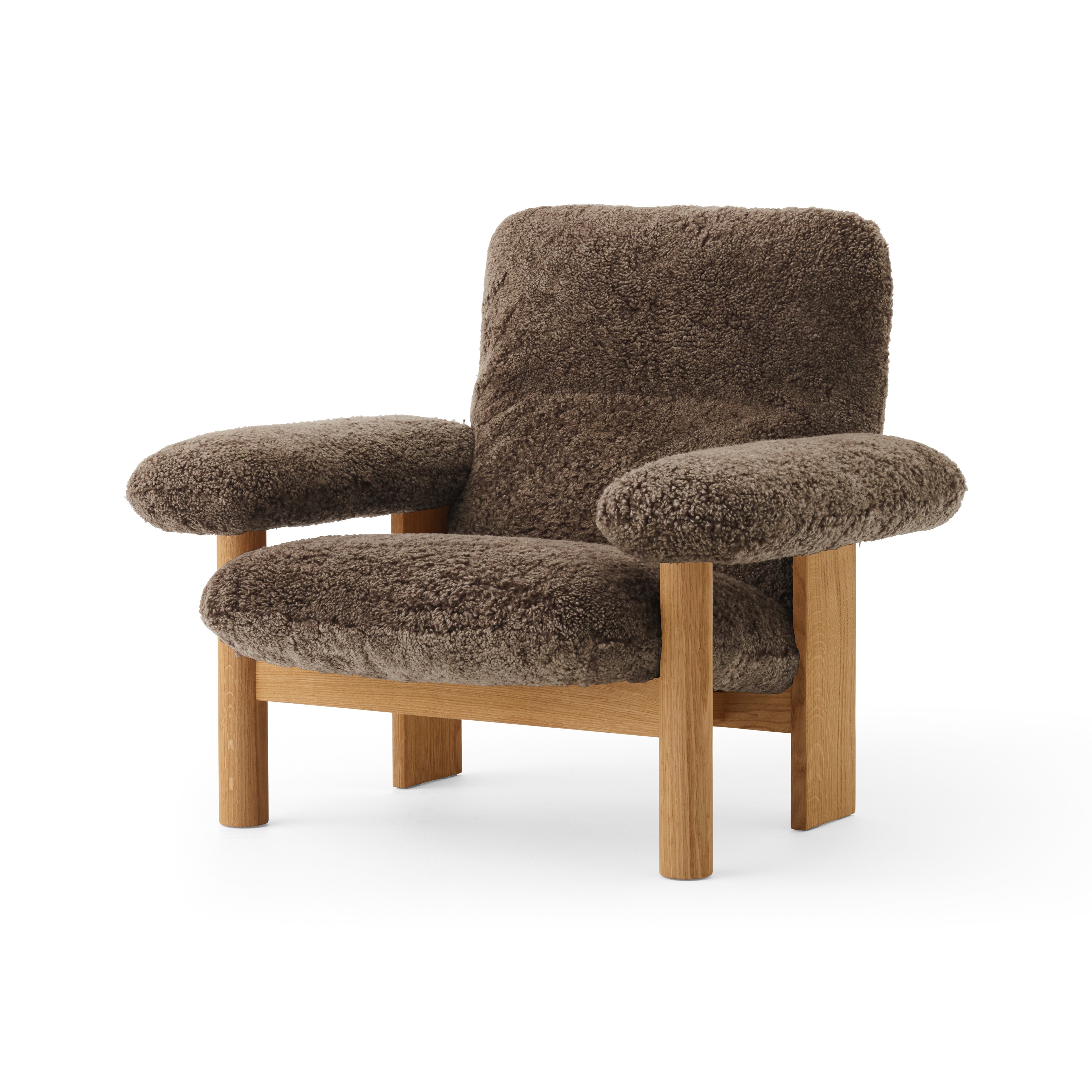 Brasilia Lounge Chair | Natural Oak | Sheepskin, Root