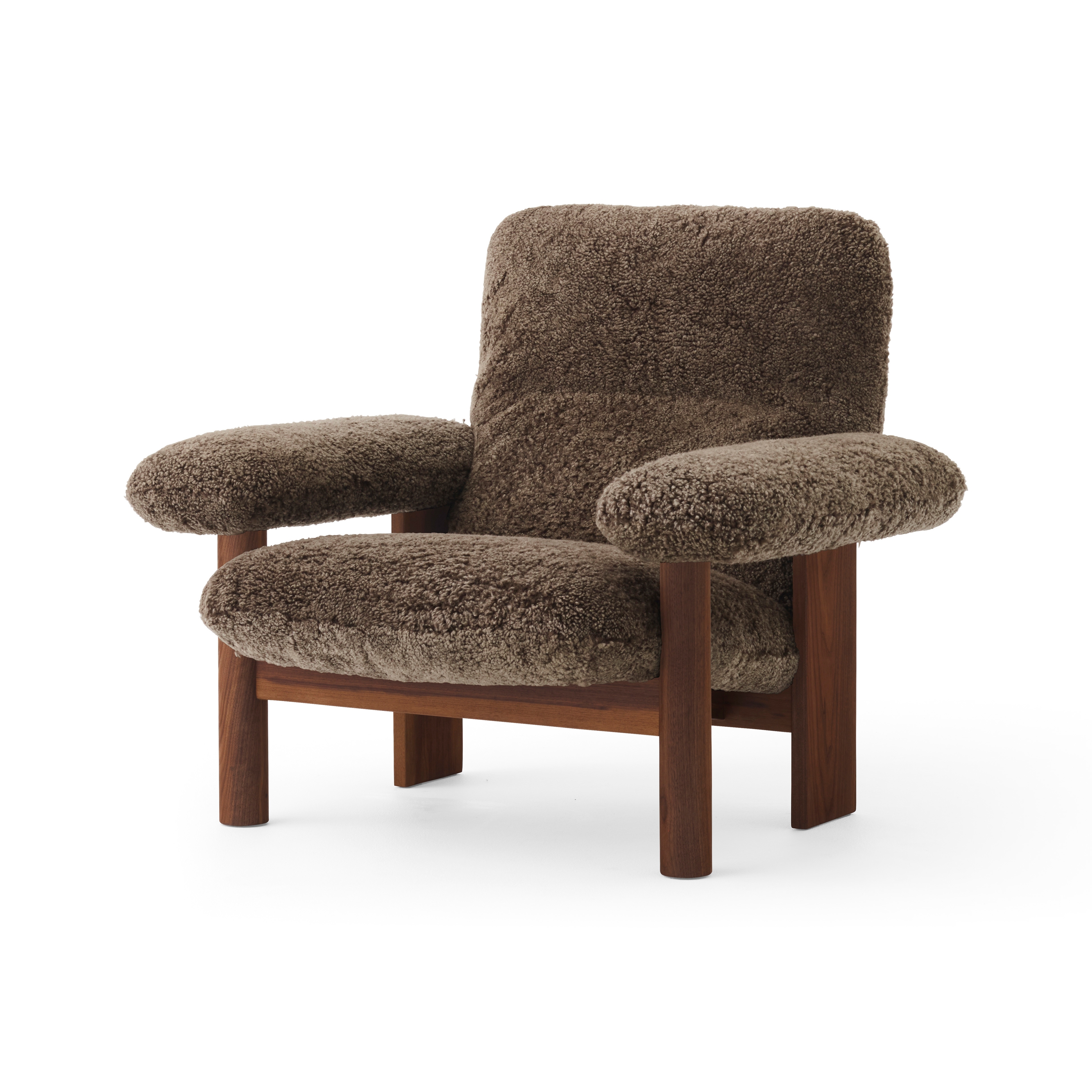 Display product Brasilia Lounge Chair | Walnut | Sheepskin, Root from manufacturer Audo Copenhagen