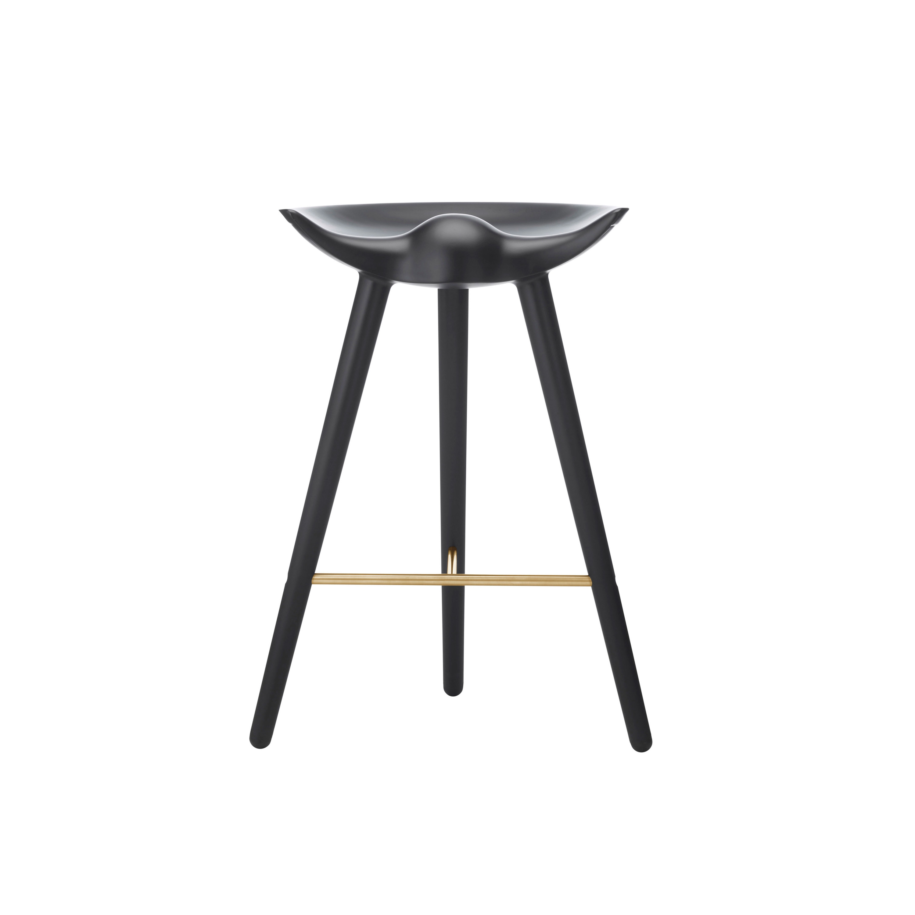Afficher le produit ML42 Counter Stool, Black Stained Beech/Brass du fabricant Audo Copenhagen