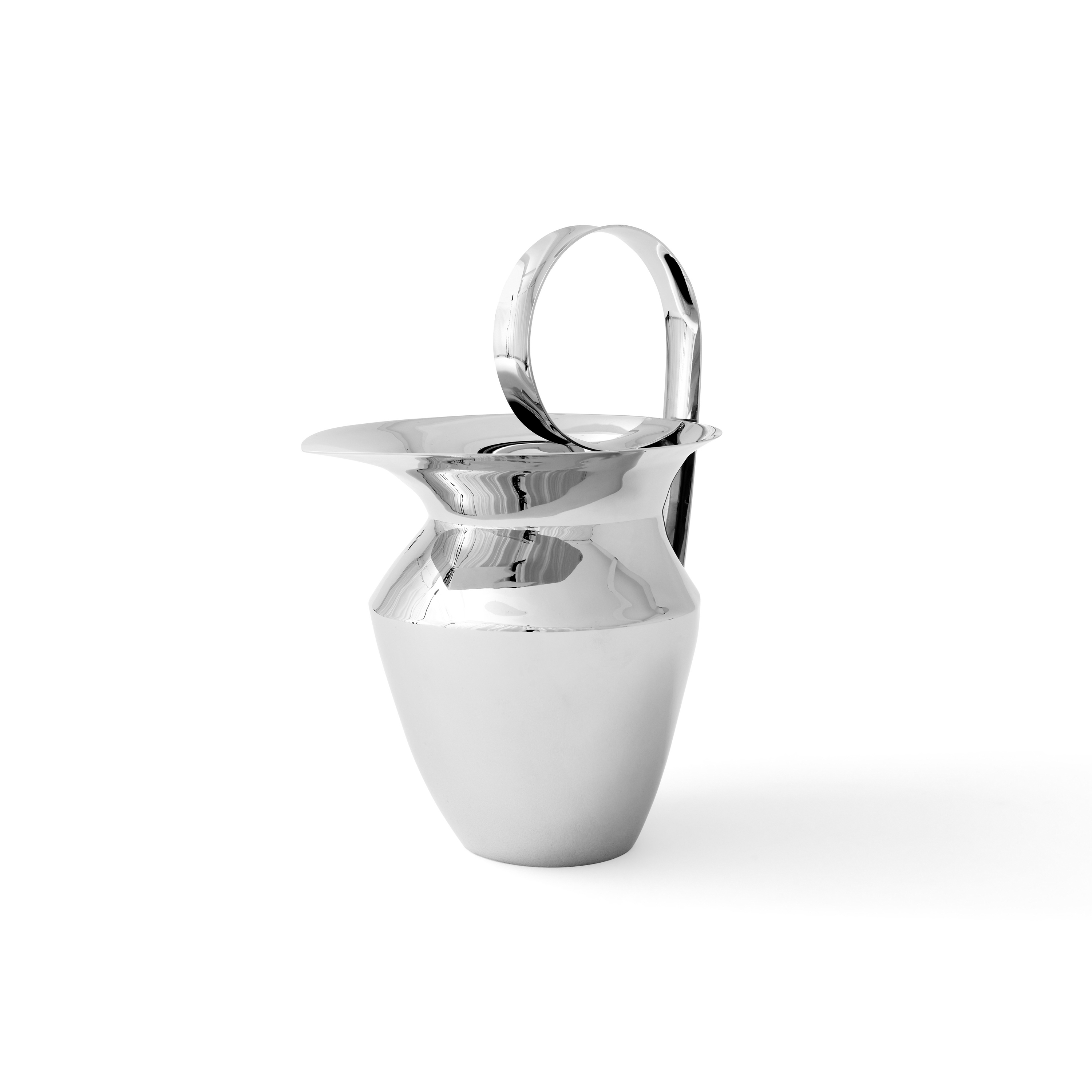 Display product Etruscan Pitcher, H30 | 1.8 L from manufacturer Audo Copenhagen