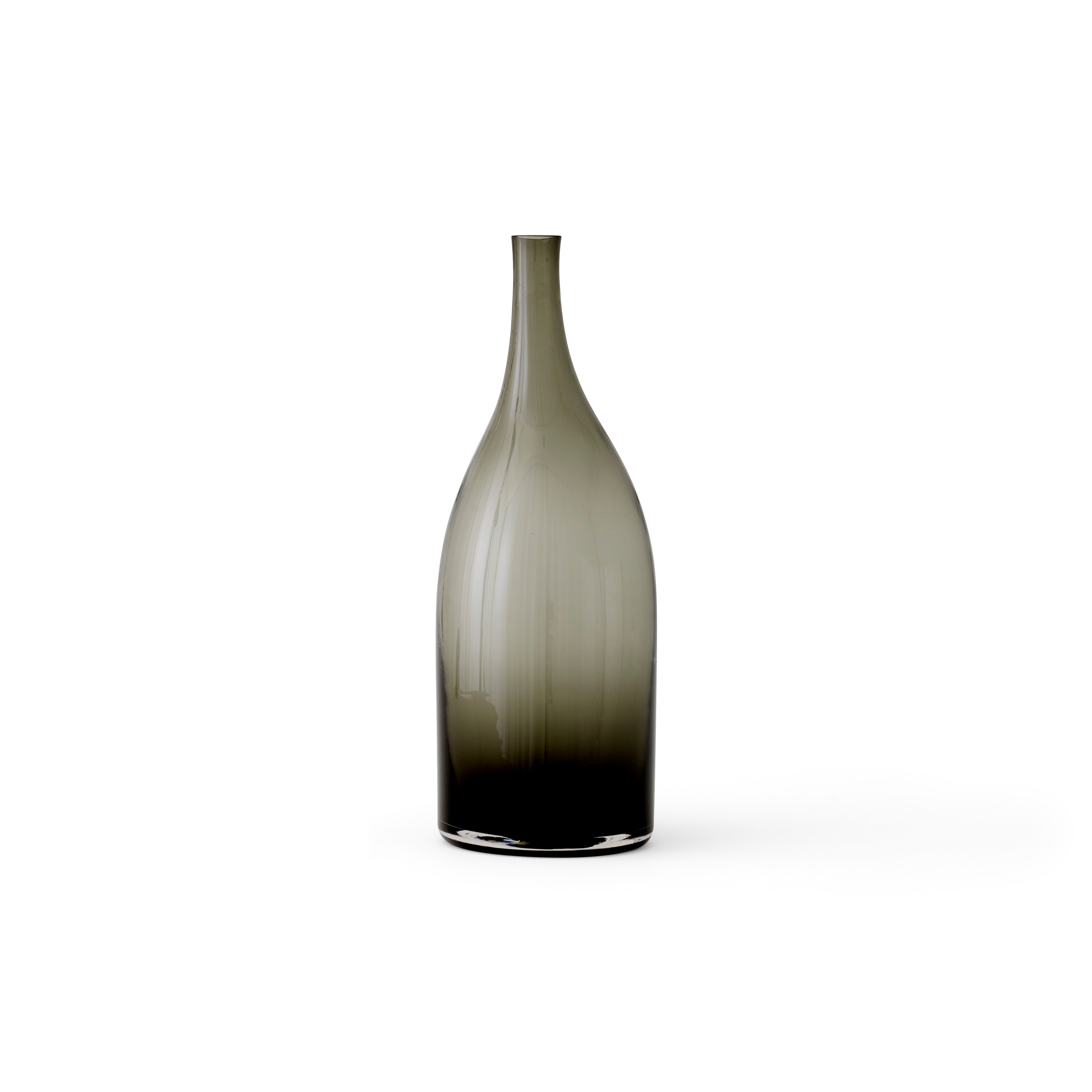 Strandgade Carafe, H29 | Smoke Glass