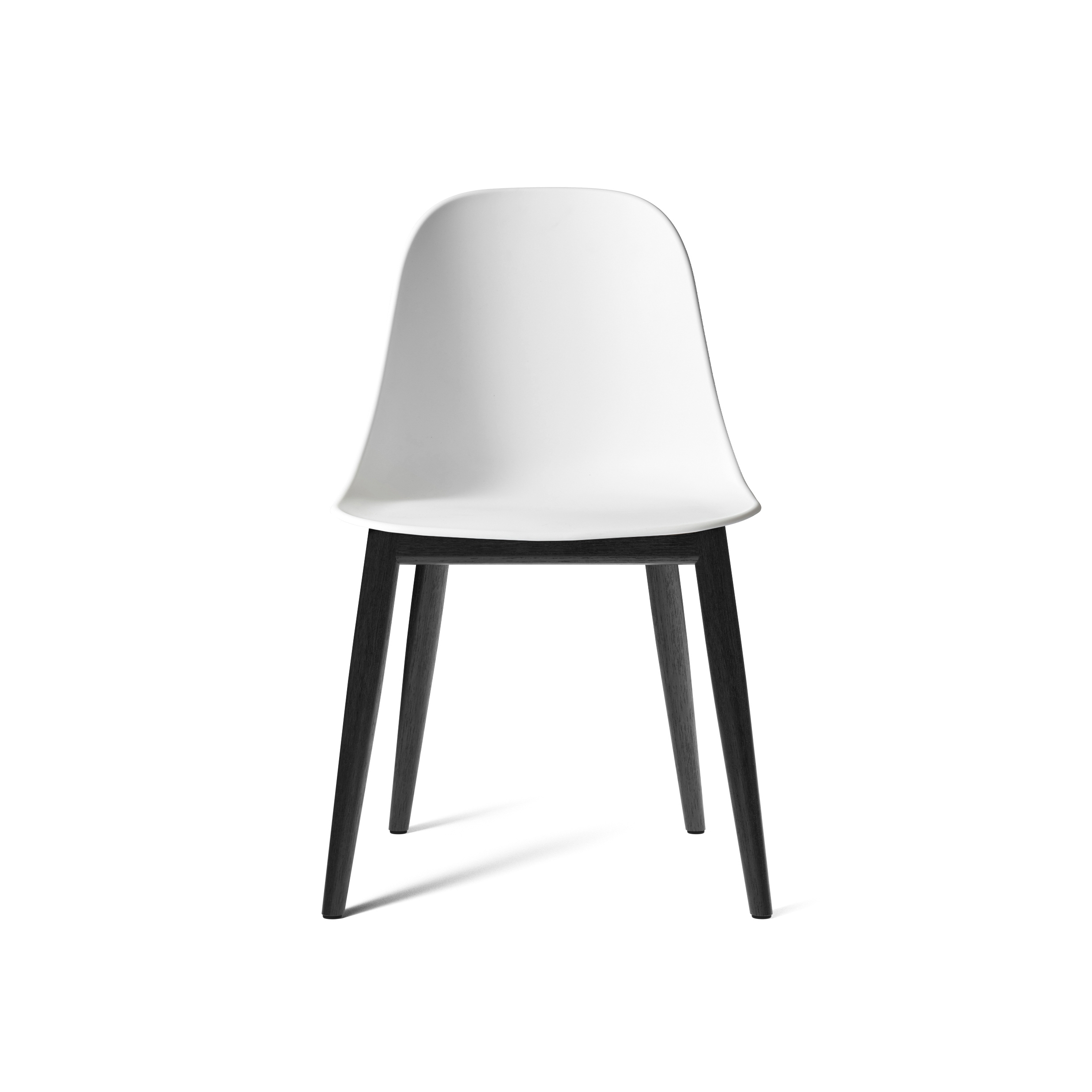 Mostra il prodotto Harbour Side Dining Chair | Black Oak, White Plastic del produttore Audo Copenhagen