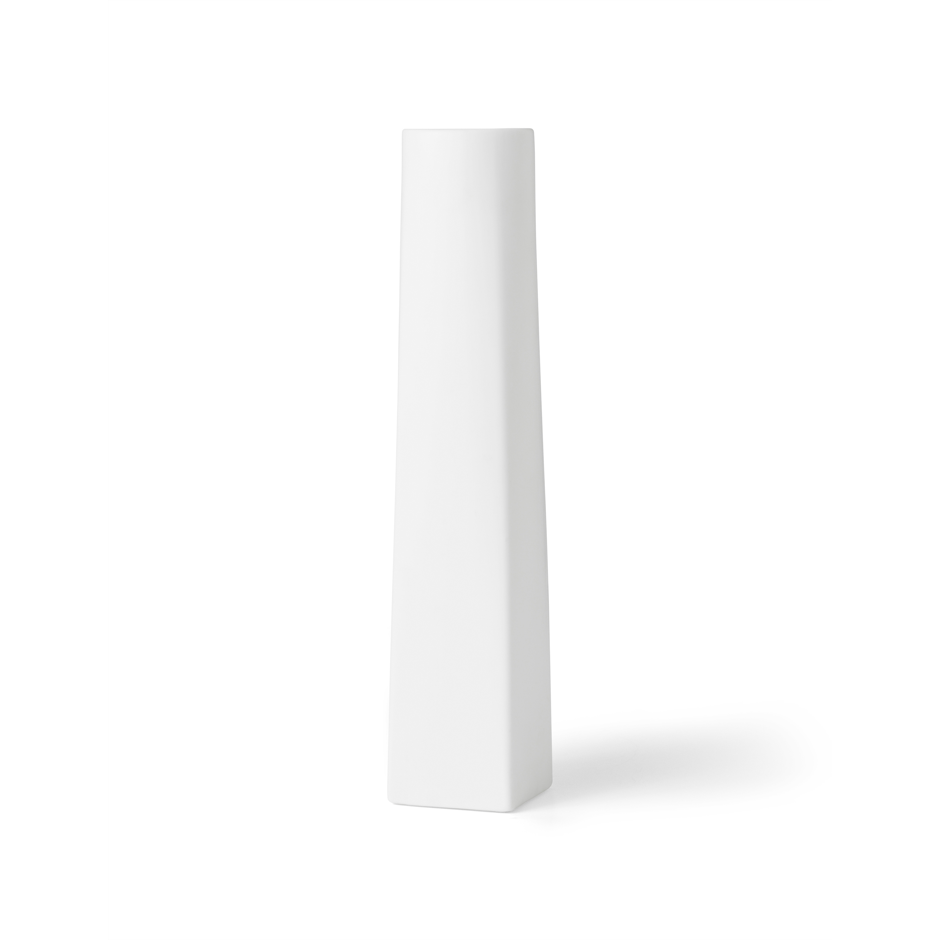 Vertoon produk Ignus Flameless Candle, H35 van vervaardiger Audo Copenhagen