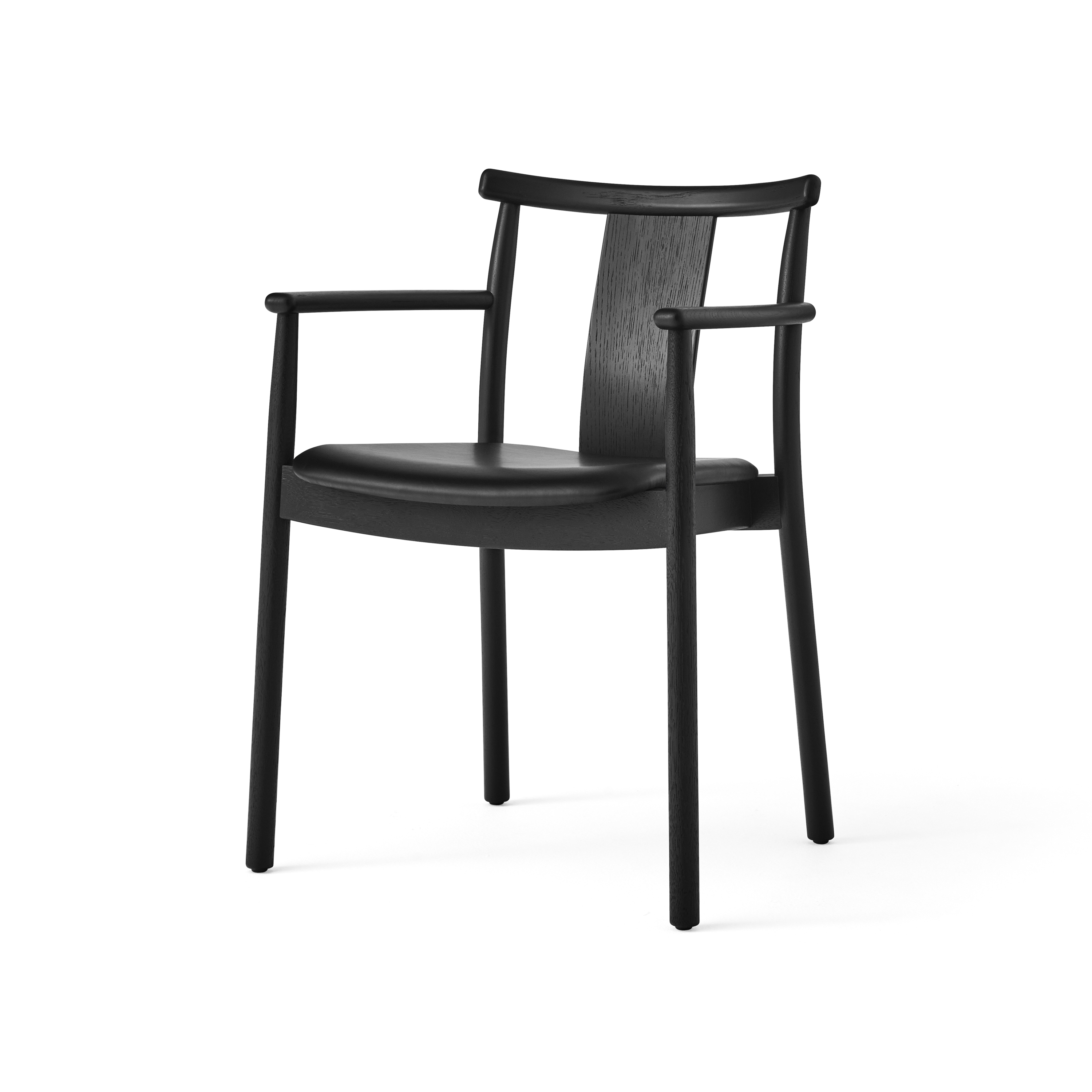 Vertoon produk Merkur Dining Chair W. Armrest, Black Oak | Dakar 0842 van vervaardiger Audo Copenhagen