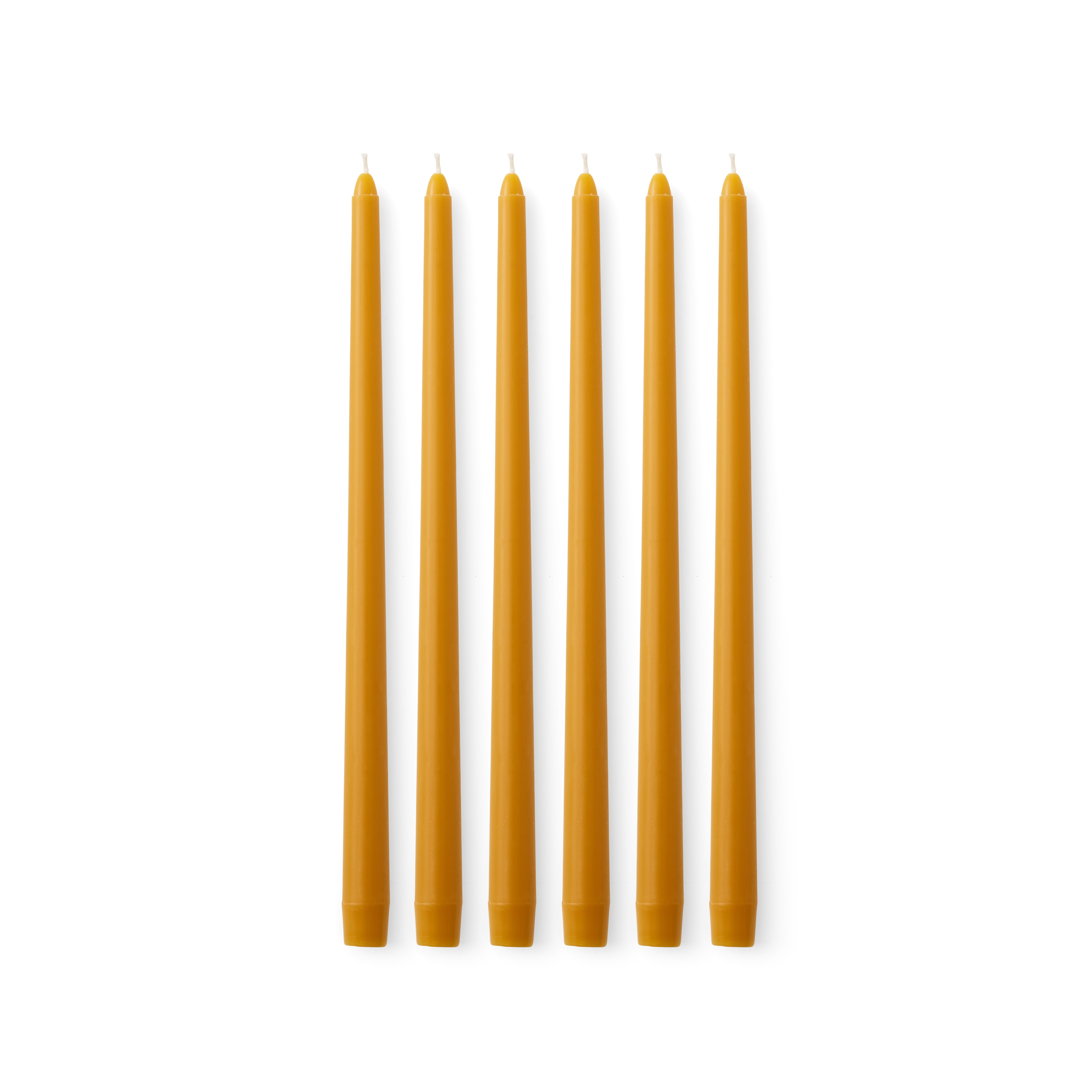 Mostrar el producto Spire Smooth Tapered Candle, H38, Ochre, Set Of 6 del fabricante Audo Copenhagen
