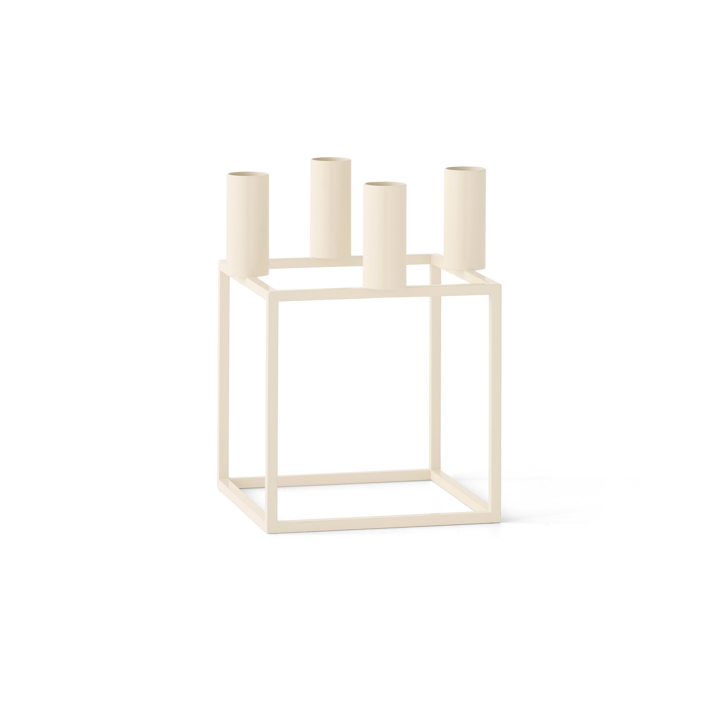 Mostra il prodotto Kubus 4 - Ivory del produttore Audo Copenhagen