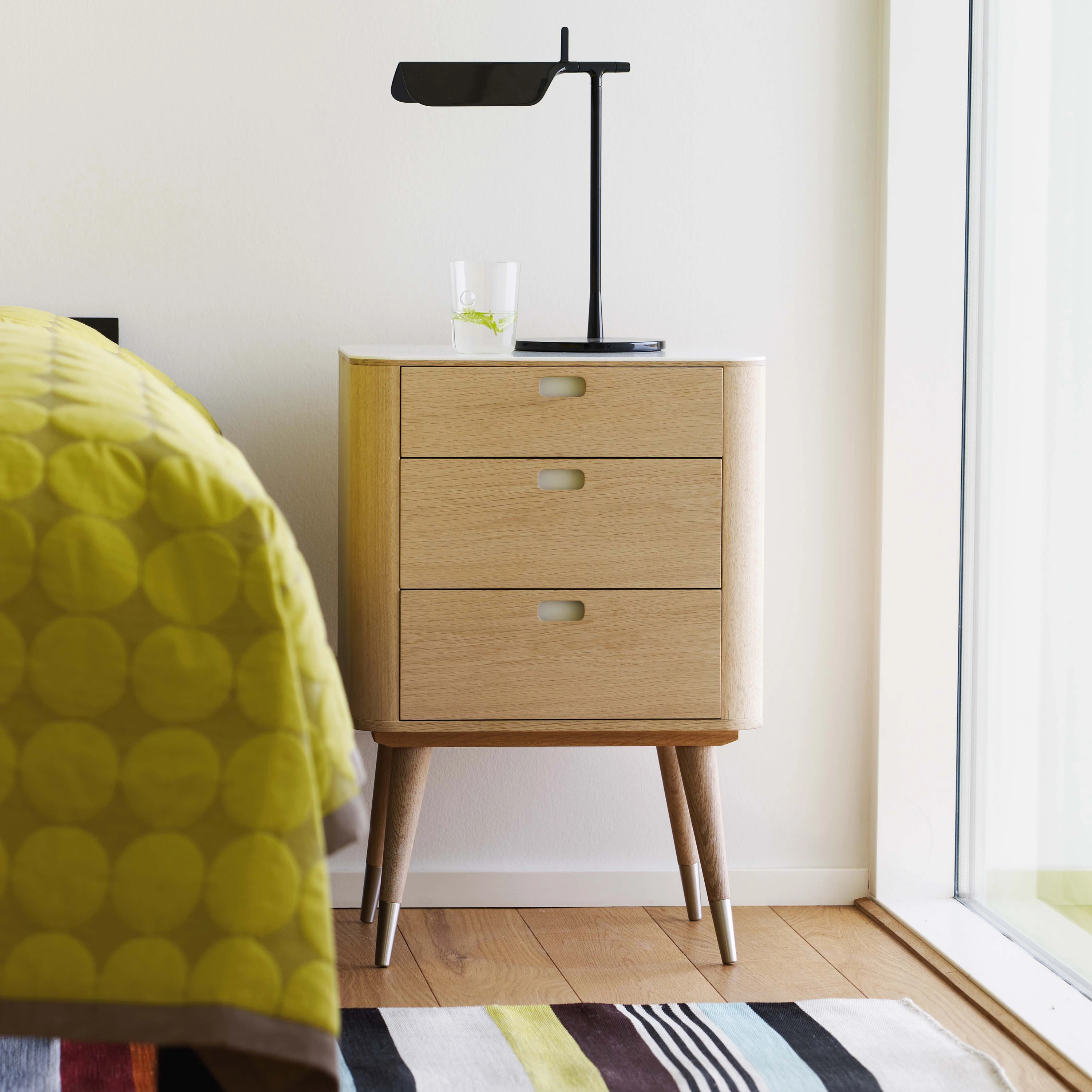 CHEST OF DRAWERS