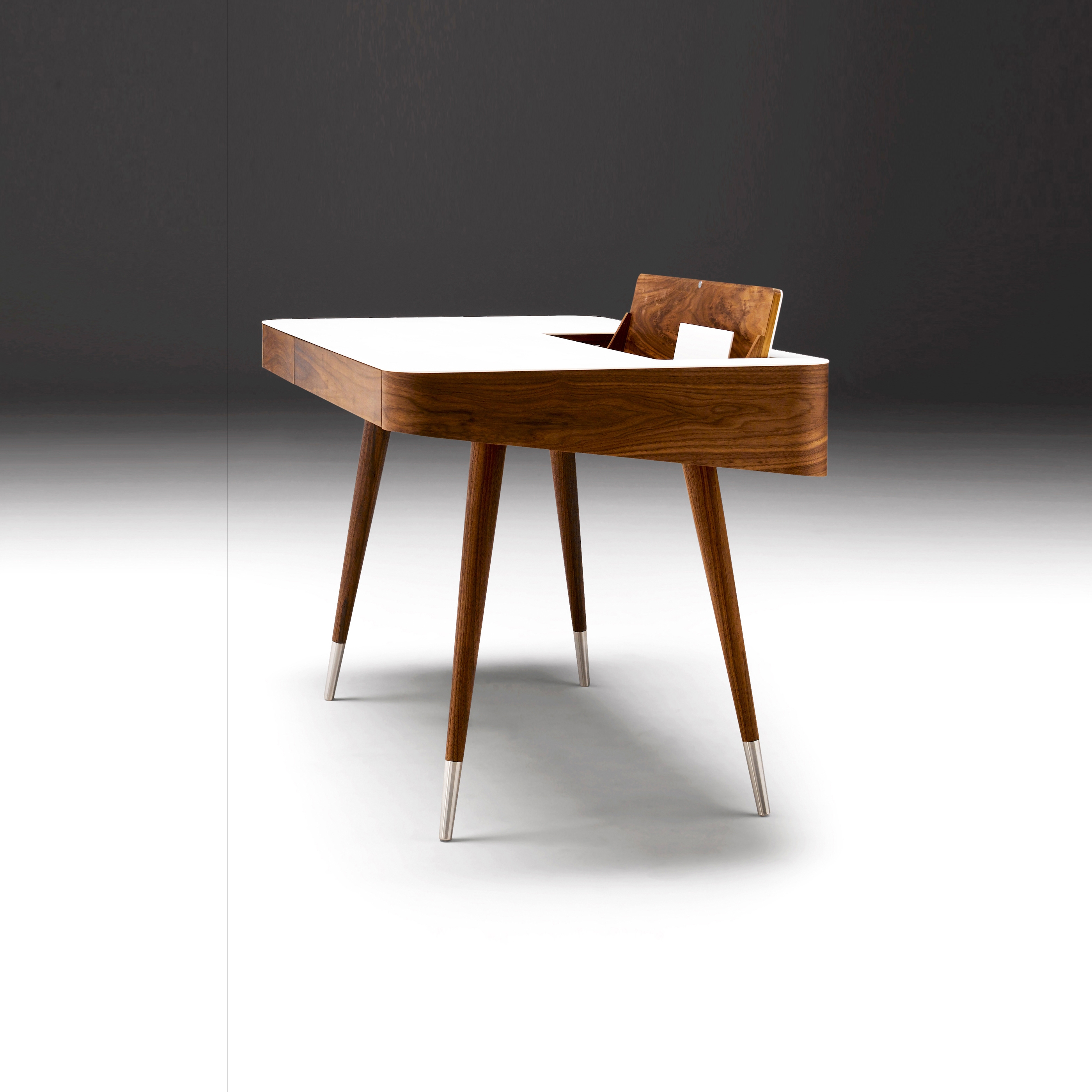 Display product AK 1330 Desk from manufacturer Naver Collection