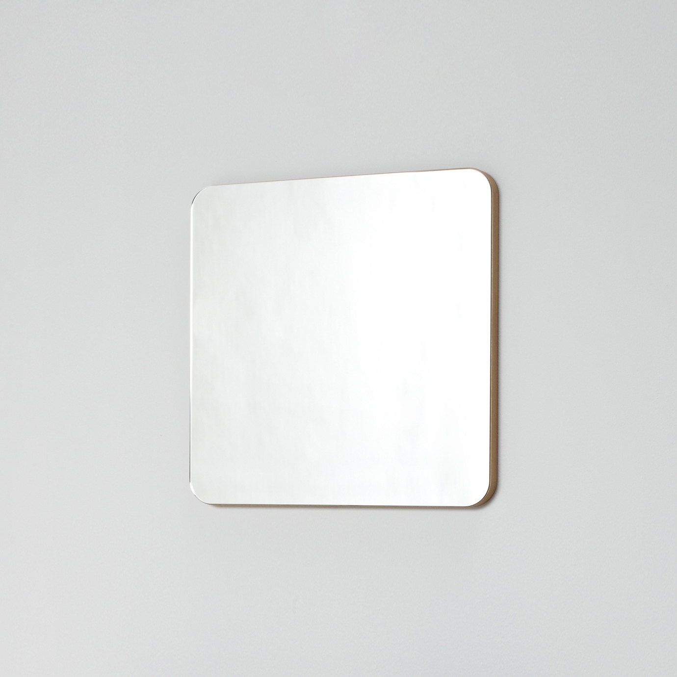 Display product AK 6 Mirror from manufacturer Naver Collection