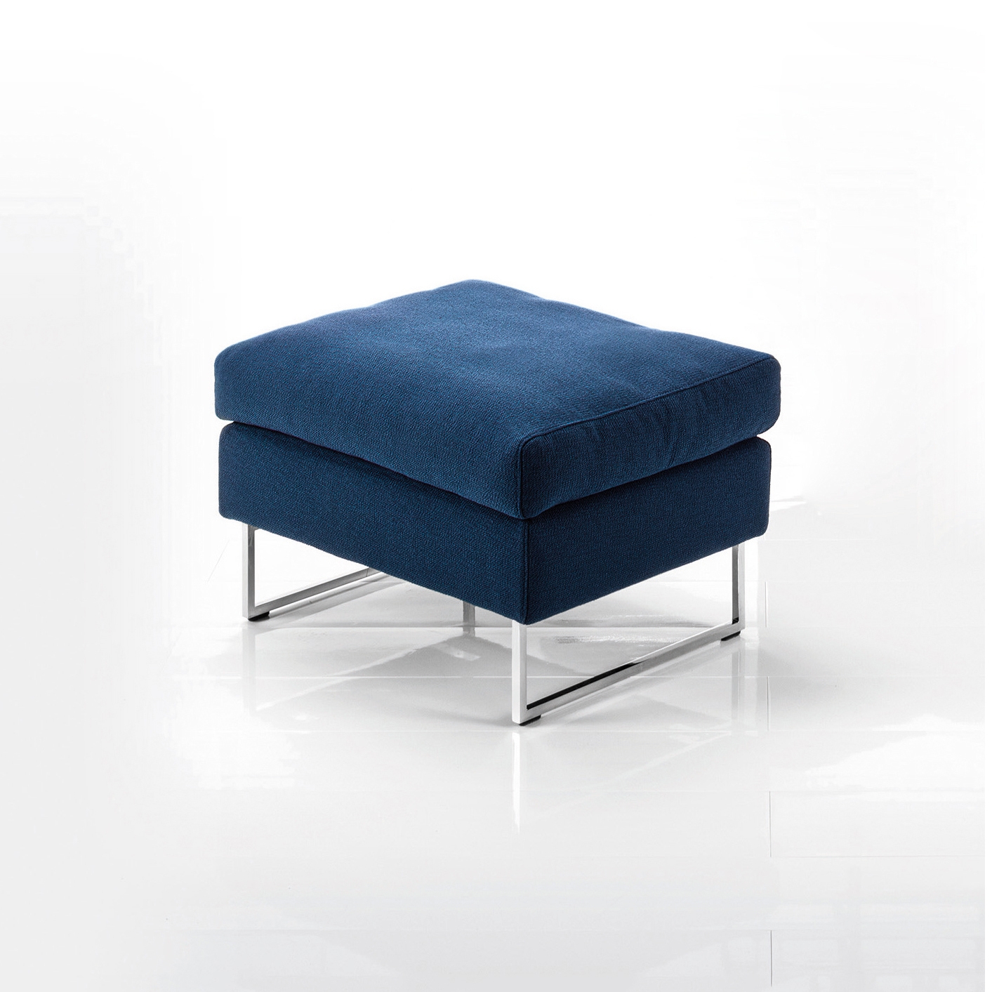 Display product embrace from manufacturer Brühl