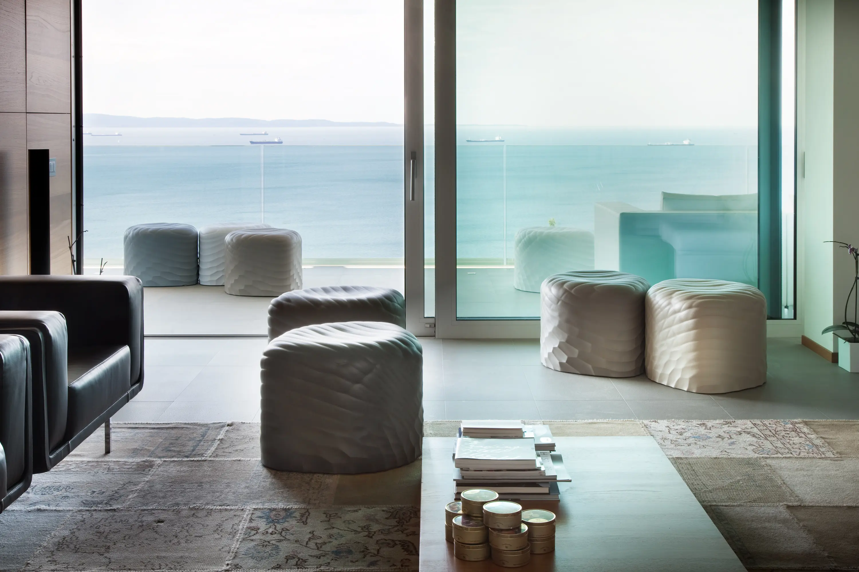 Tonon - River Stone Pouf | 903