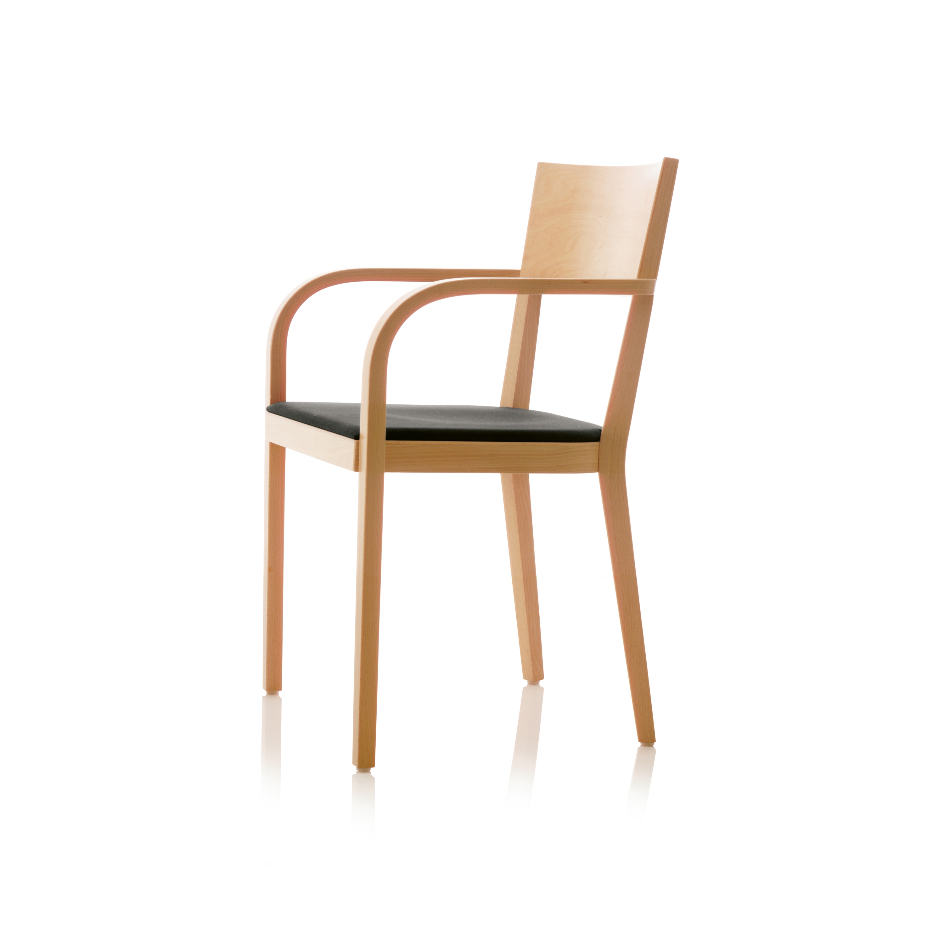 Display product S12 chair with arms from manufacturer B+W