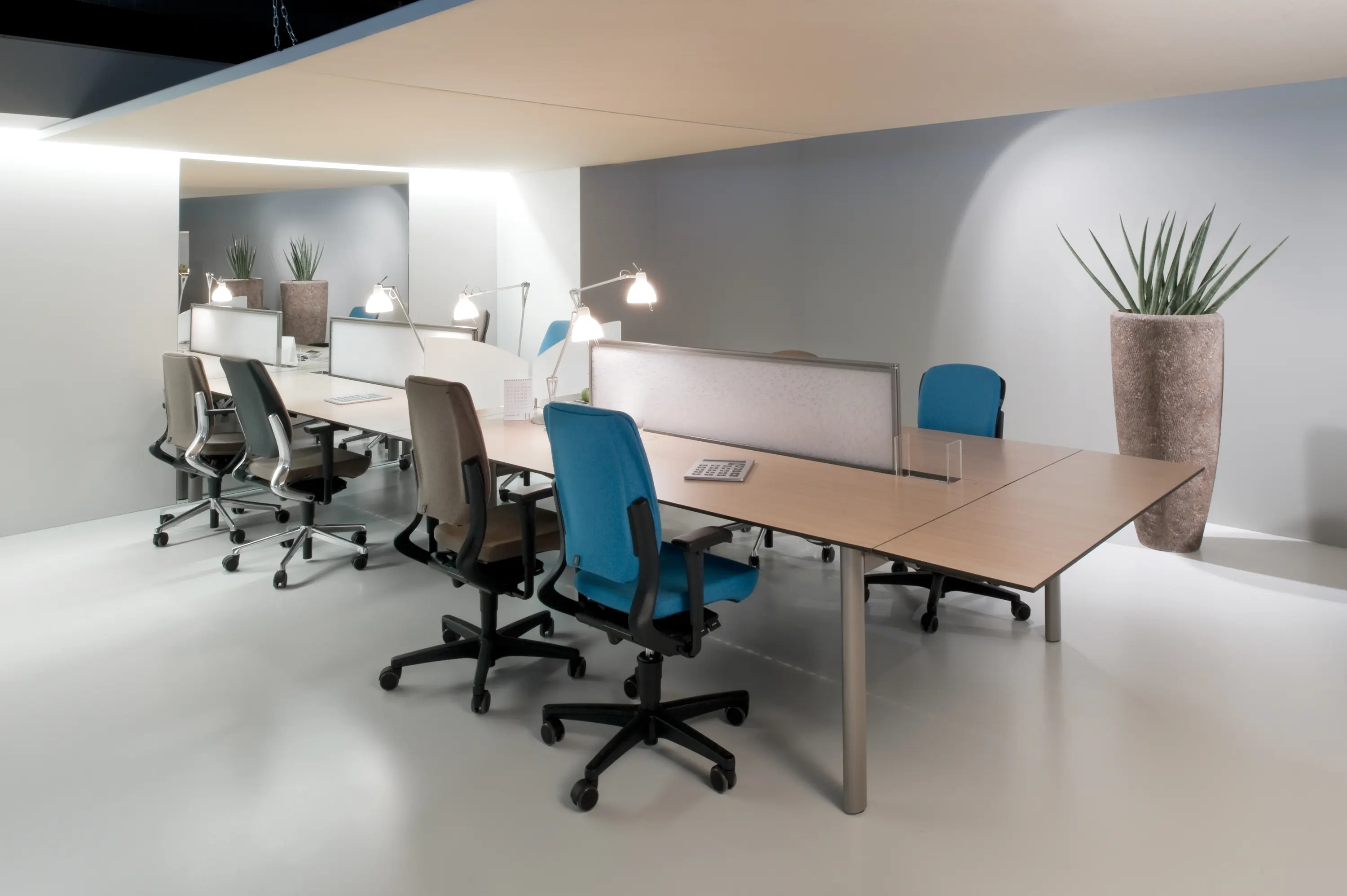 Ahrend - Ahrend 500 bench