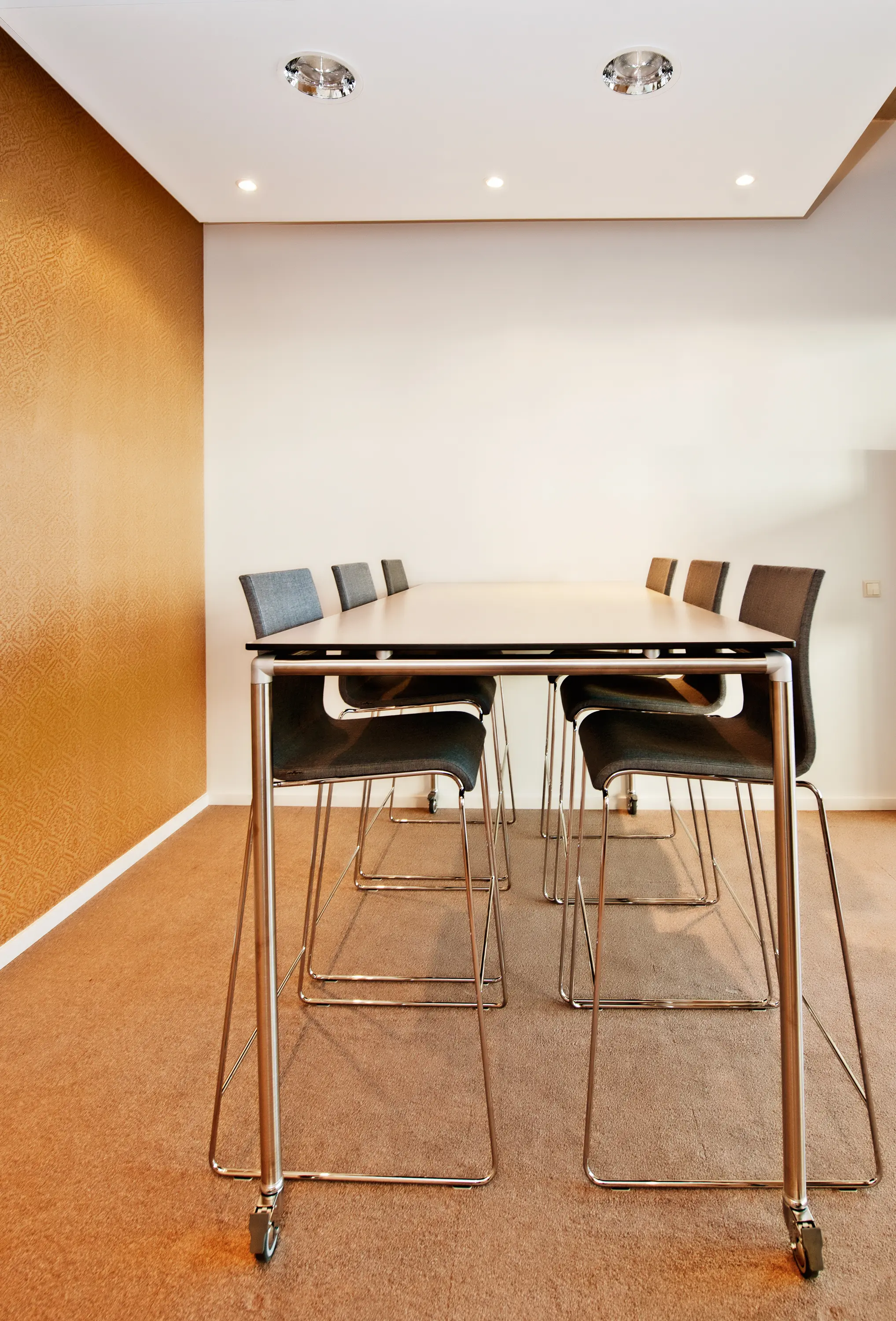 Ahrend - Ahrend 370