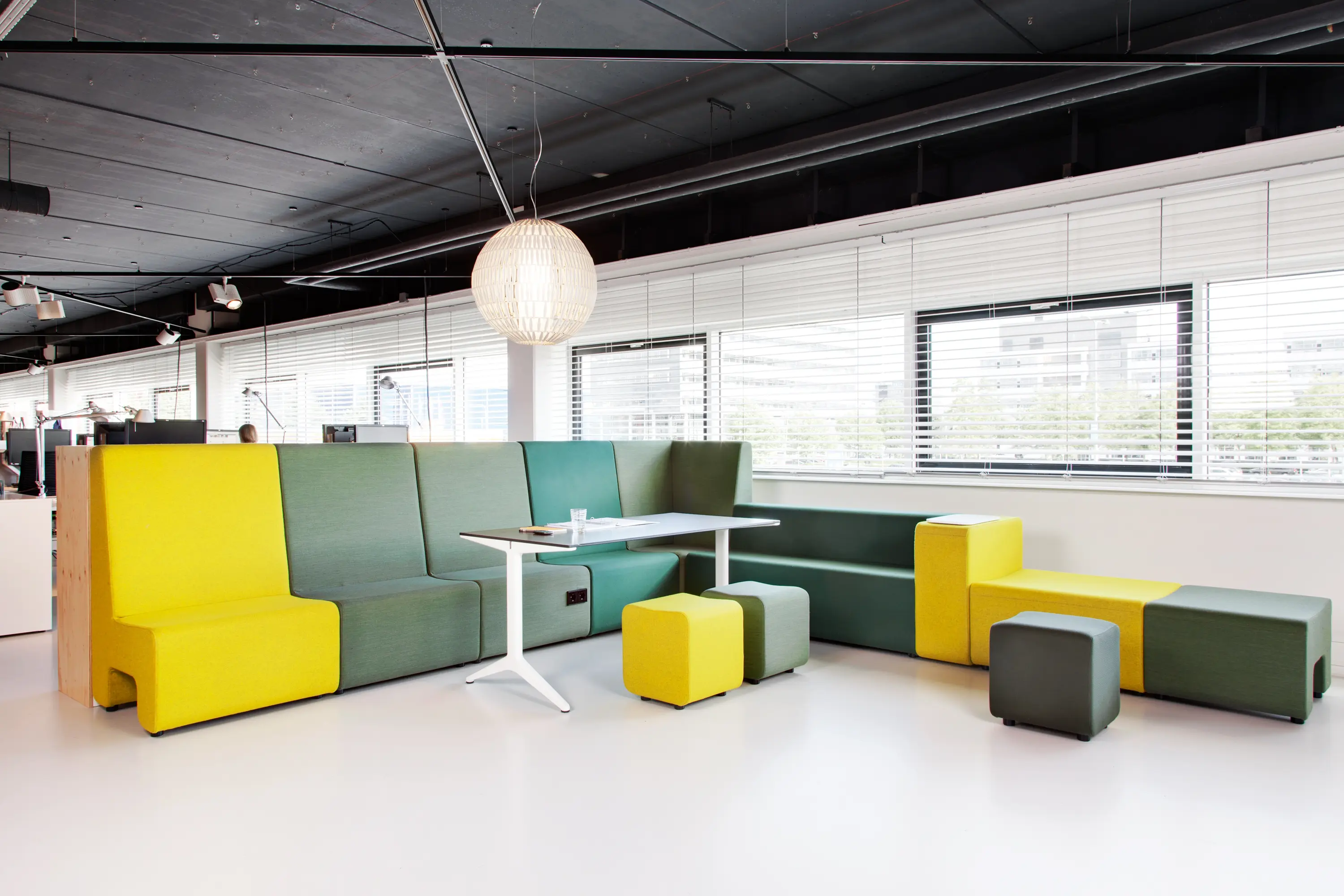 Ahrend - Ahrend Loungescape