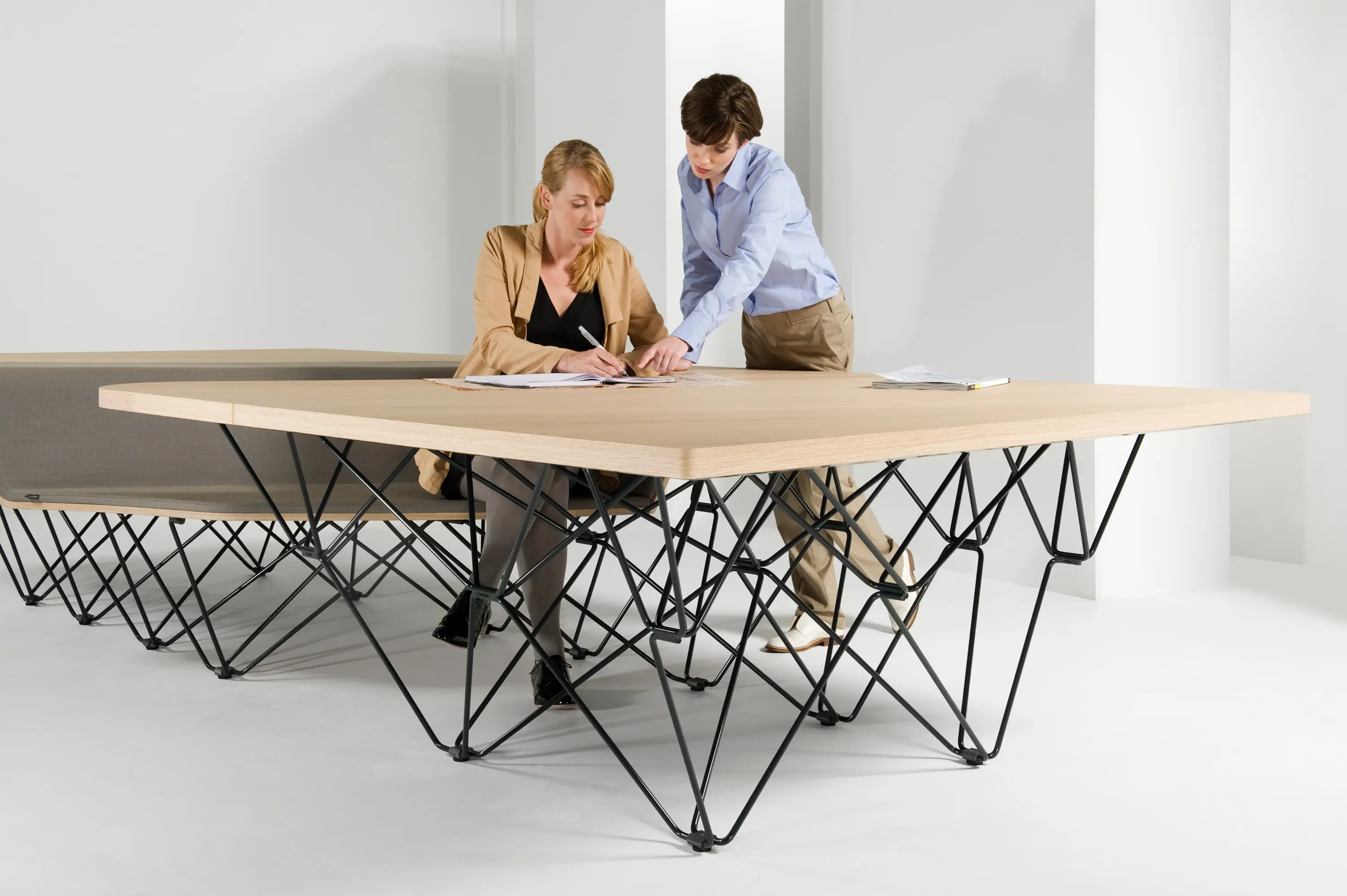 Prooff - #005.02 SitTable
