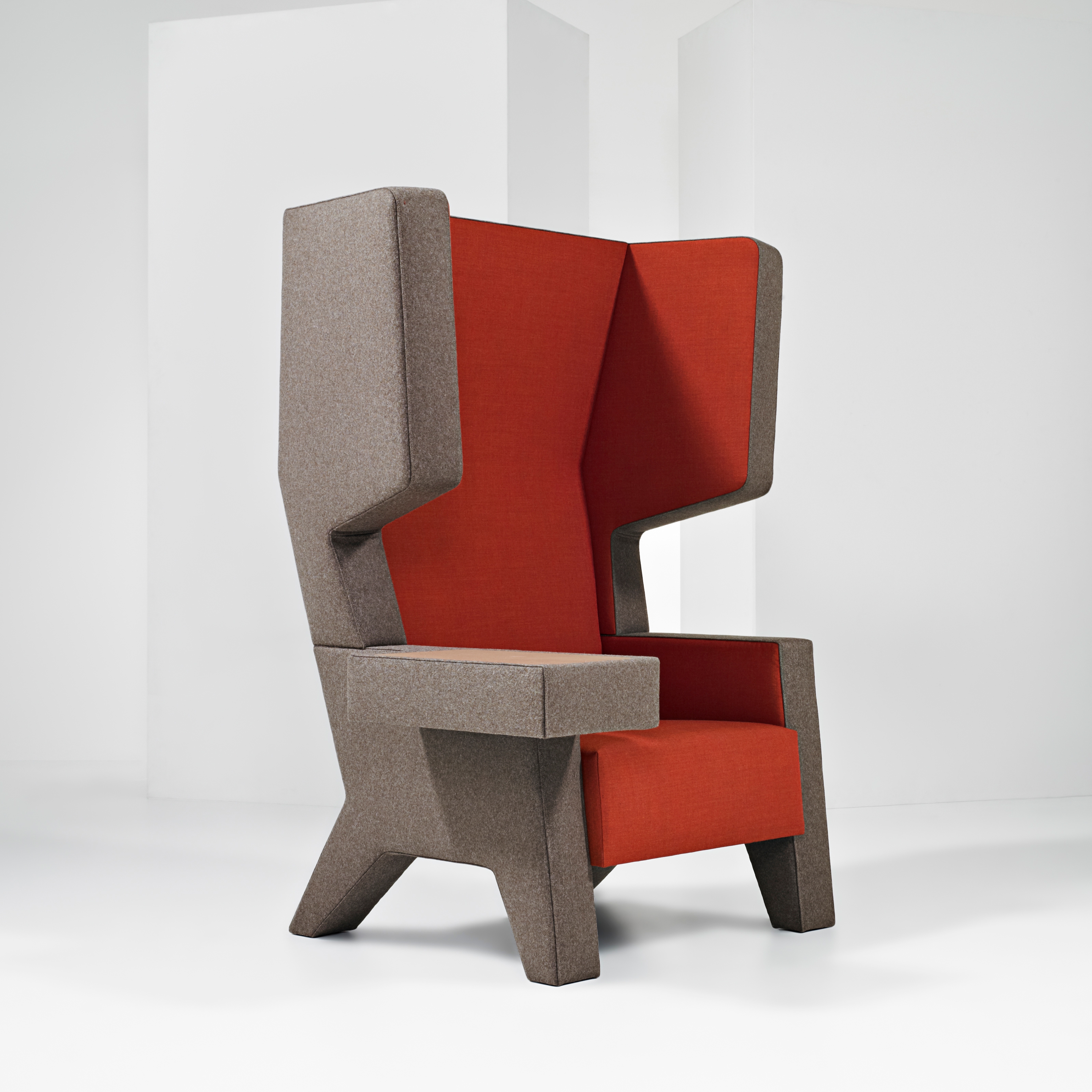 Display product #001.05 EarChair from manufacturer Prooff