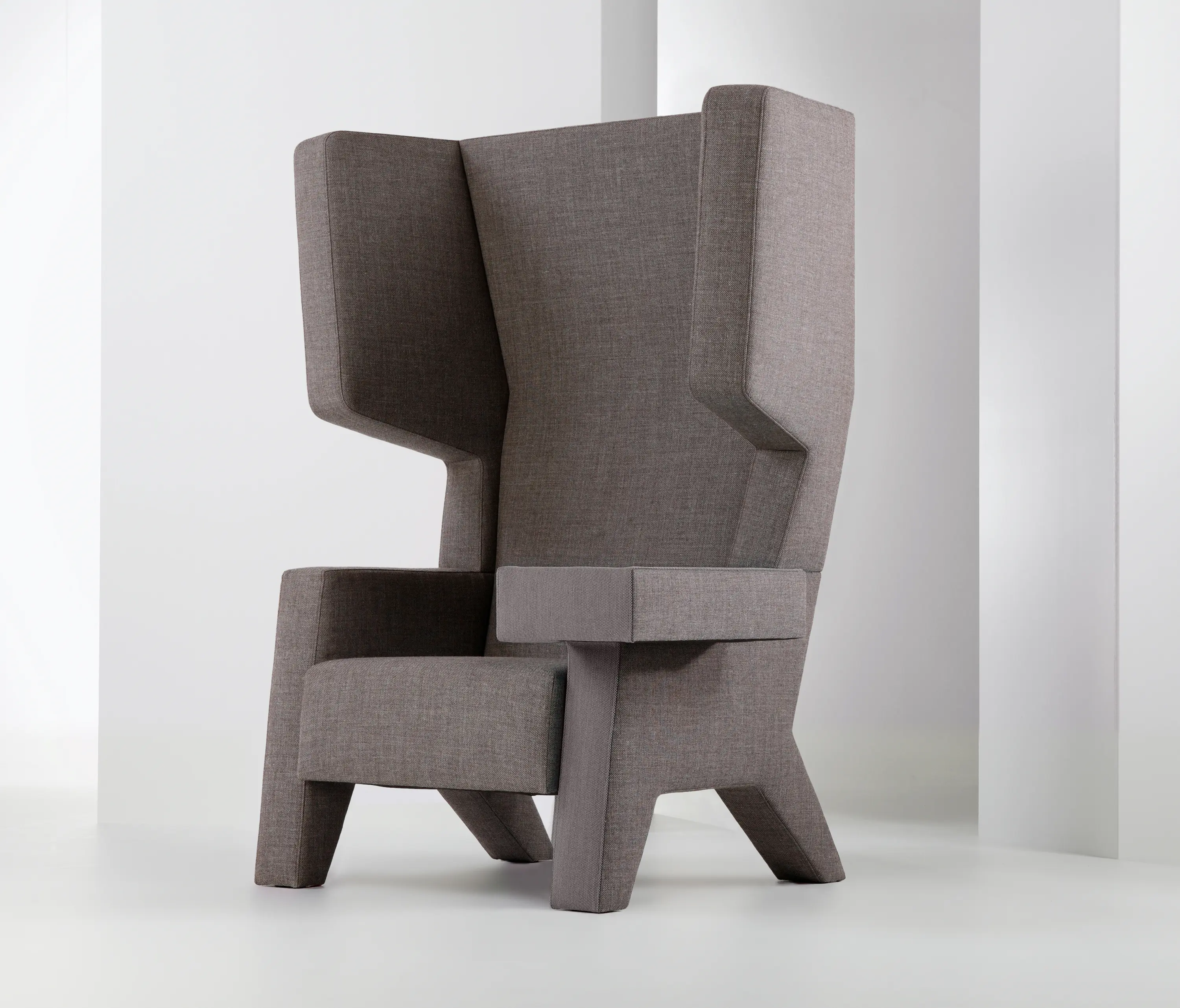 Prooff - #001.06 EarChair