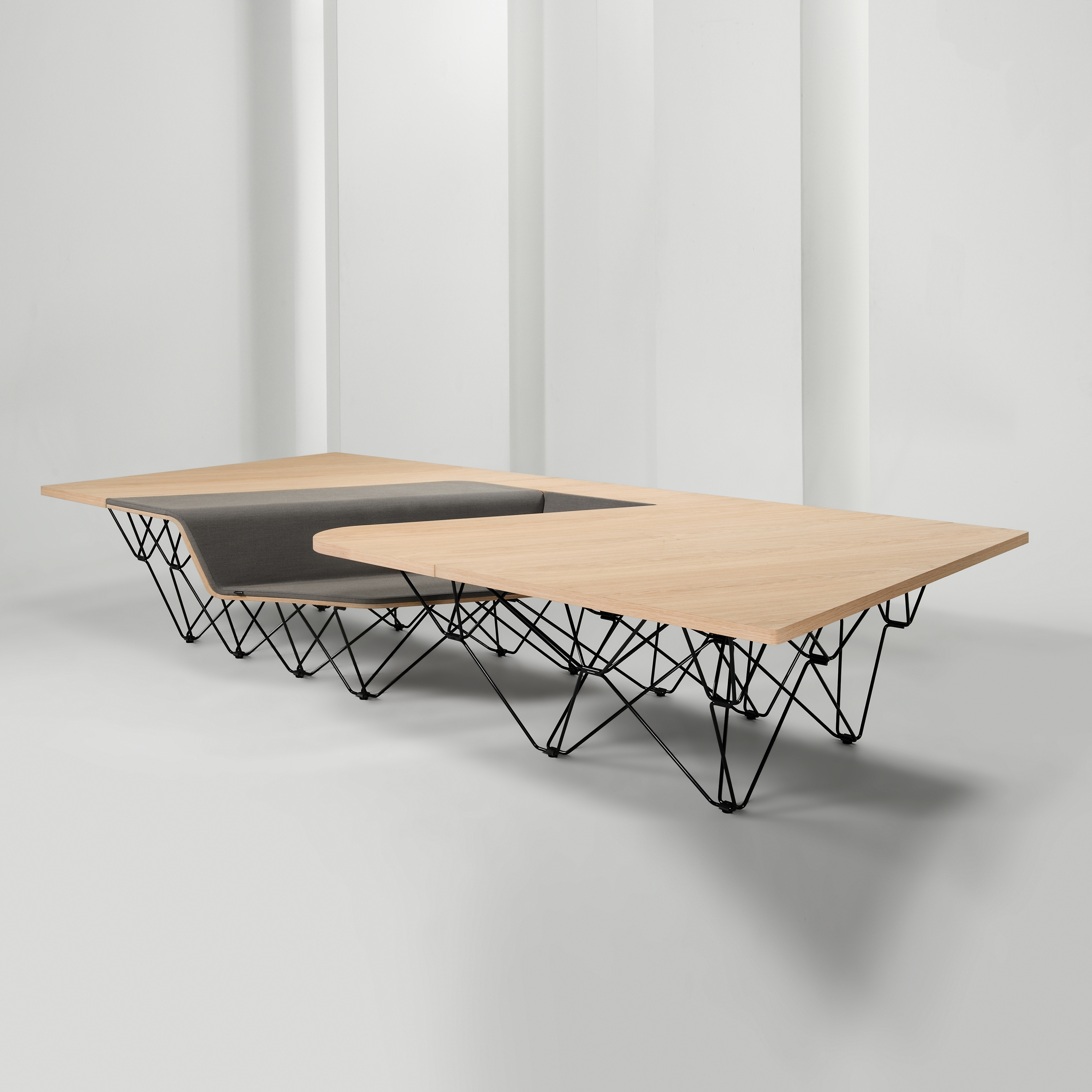 Mostra il prodotto #005.01 SitTable del produttore Prooff