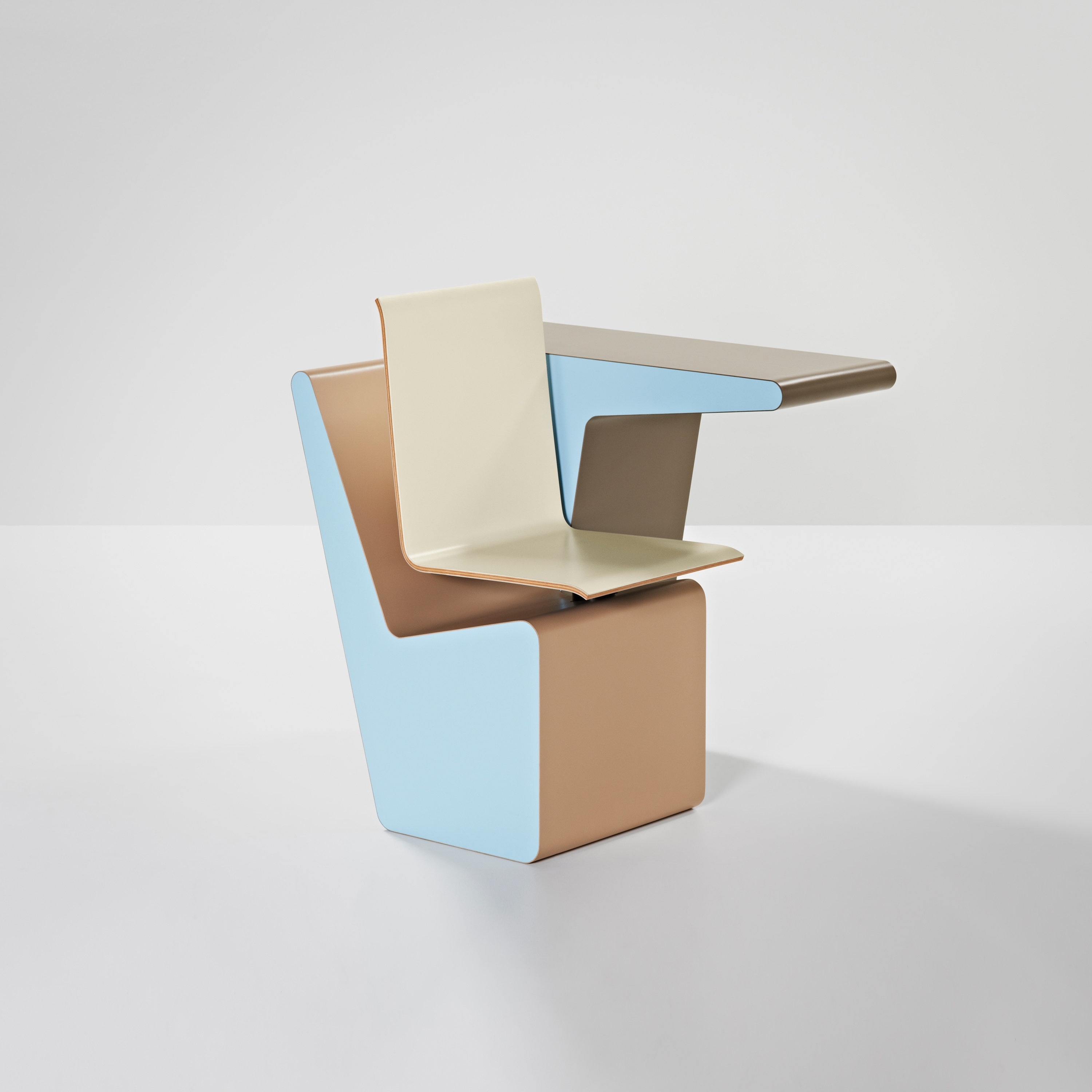 #006.04 SideSeat